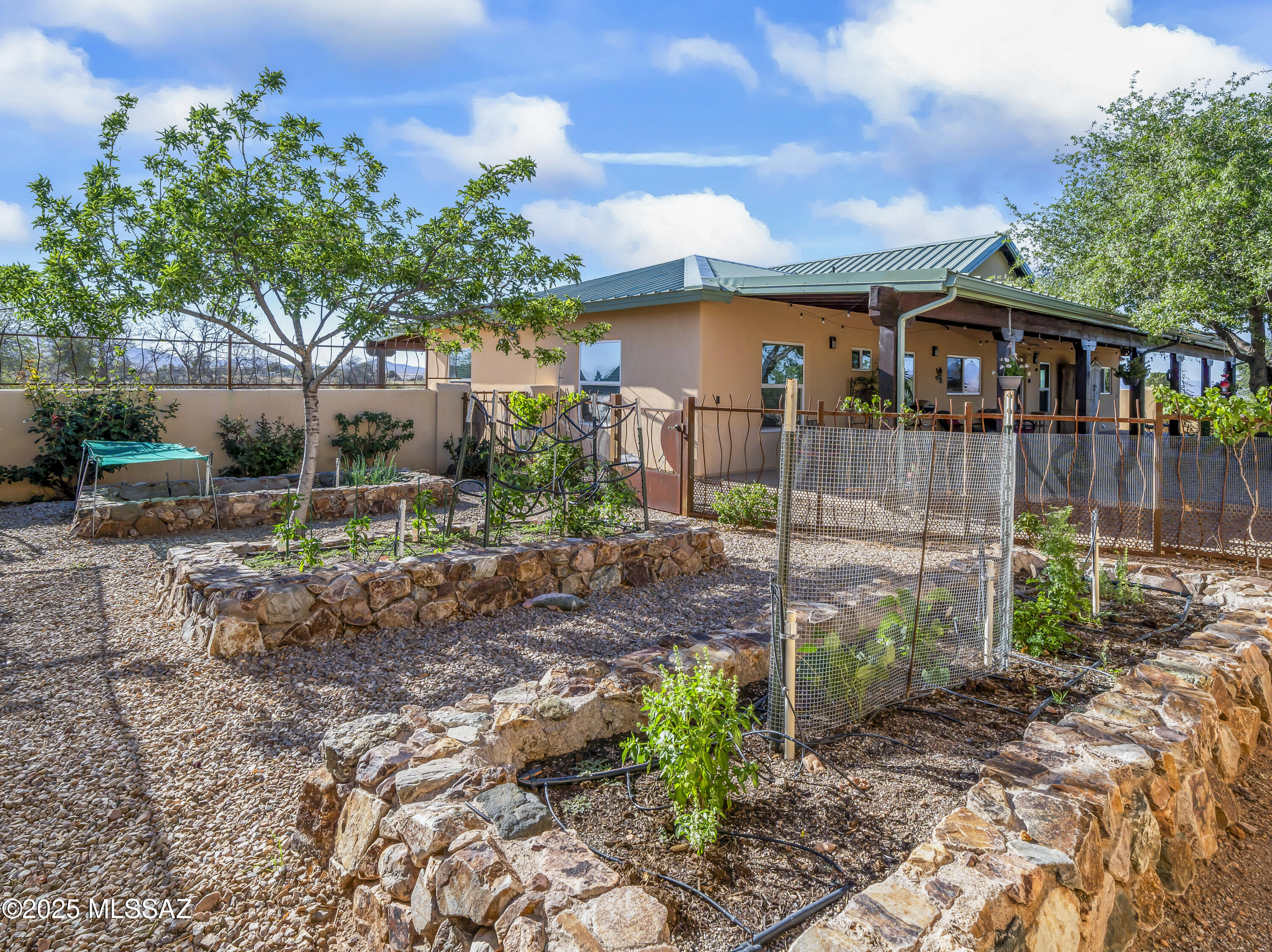 Las Encinos Village - Residential