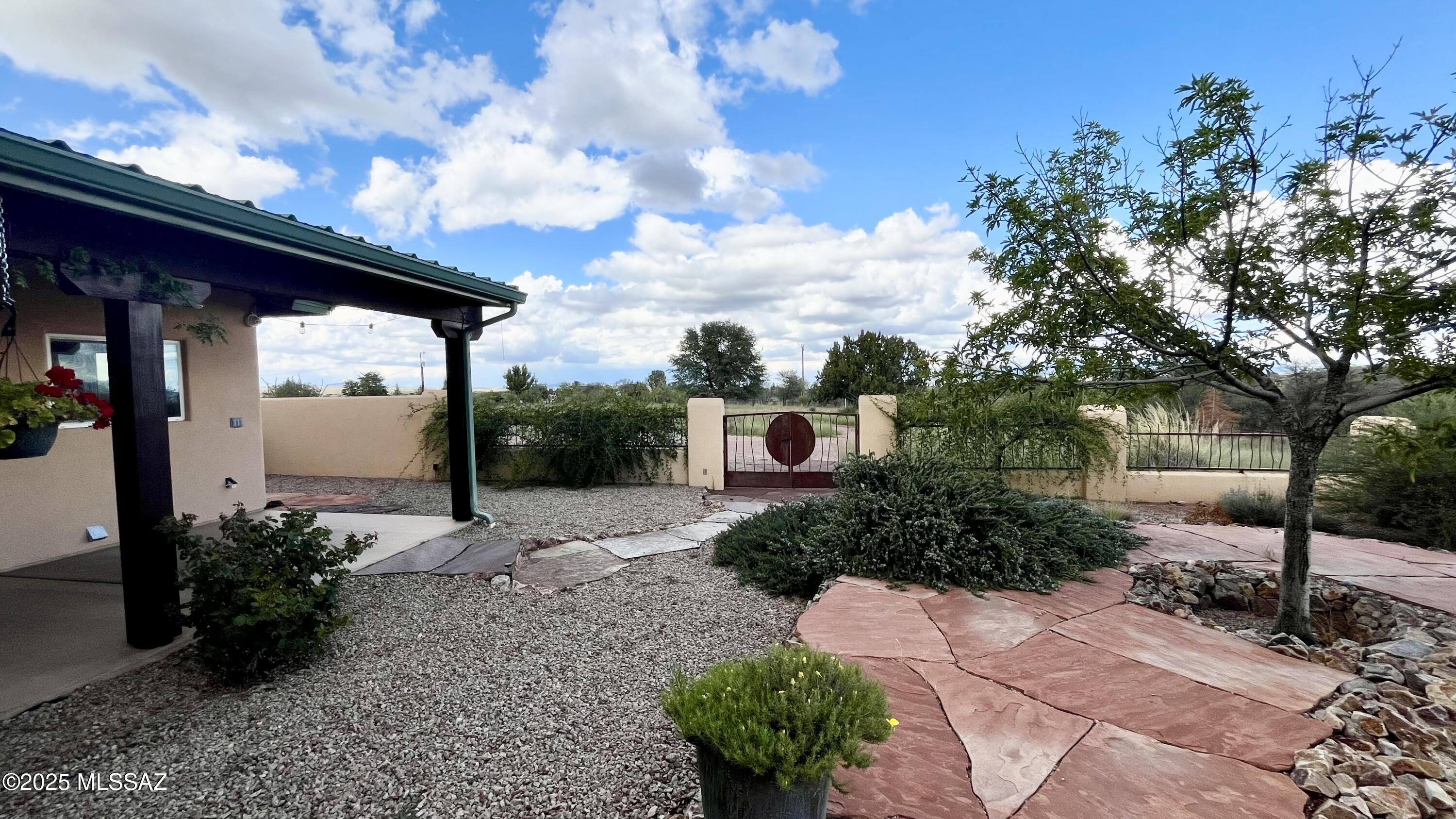 Las Encinos Village - Residential
