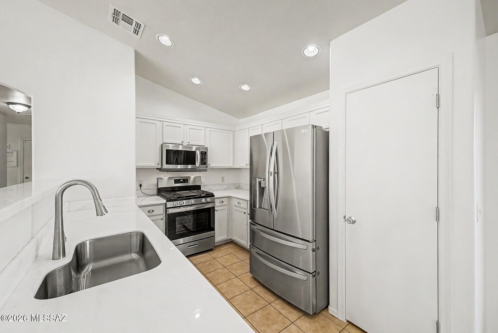 San Lucas Block 9 - Residential