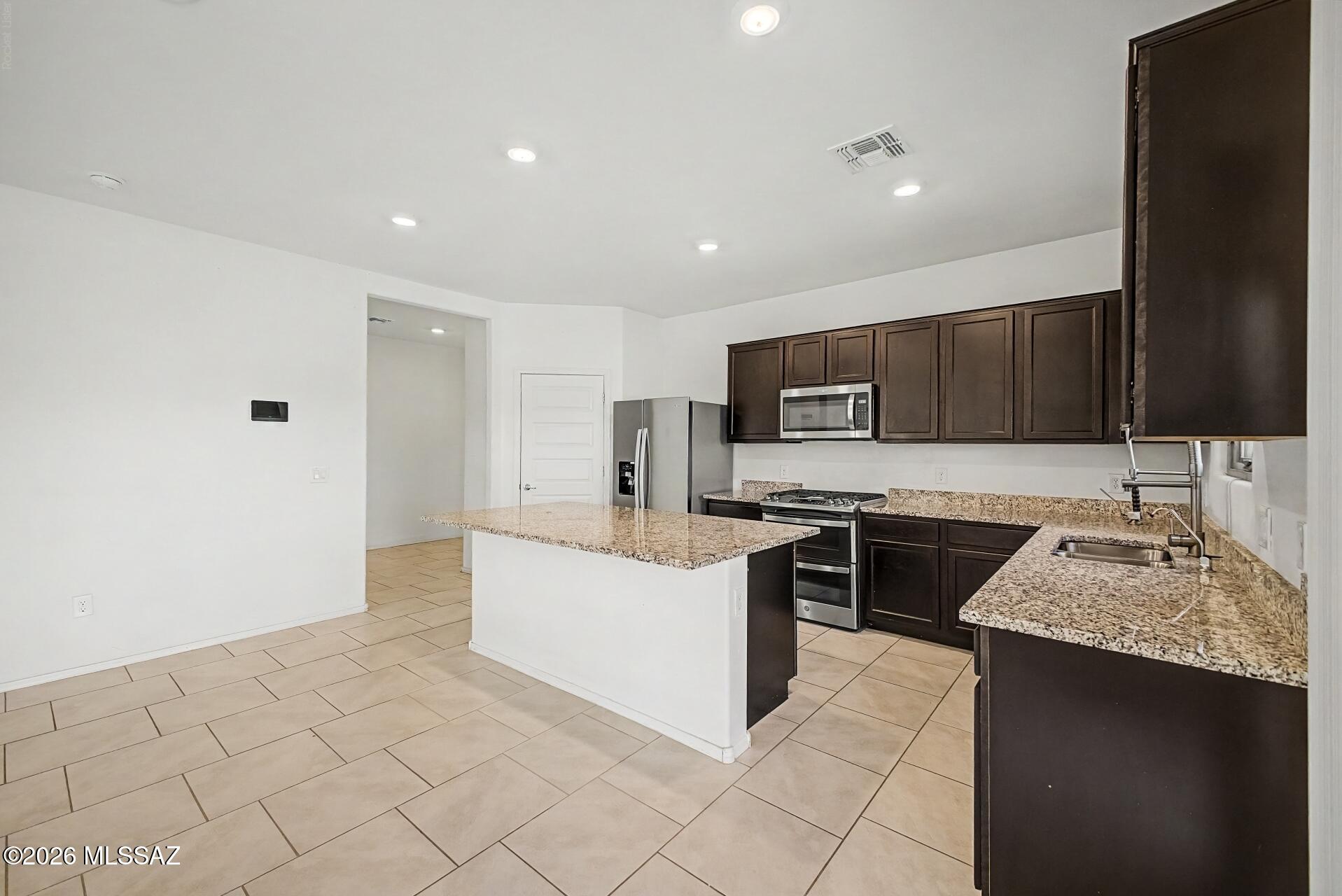 Saguaro Bloom - Residential
