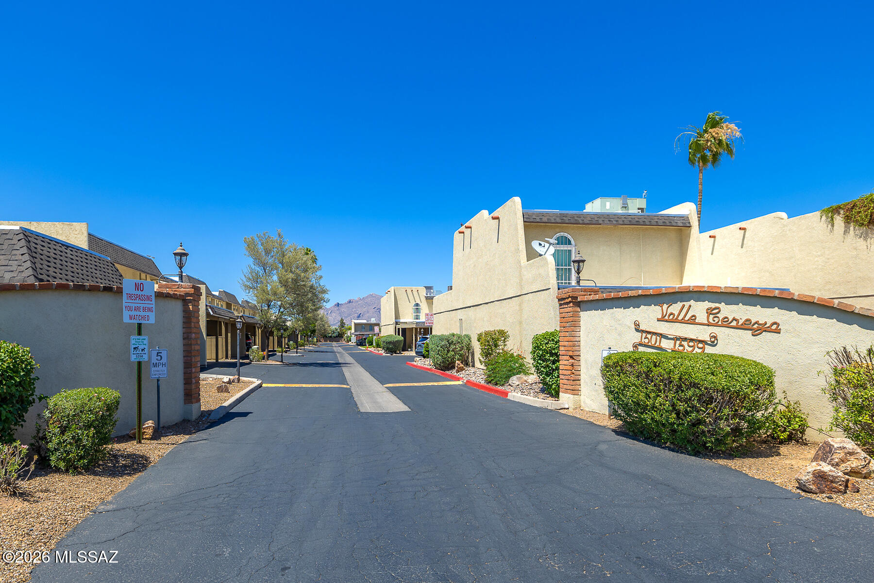 Valle Cereza (1-59) - Residential