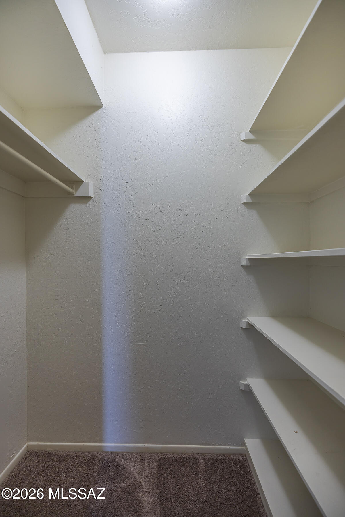 Valle Cereza (1-59) - Residential