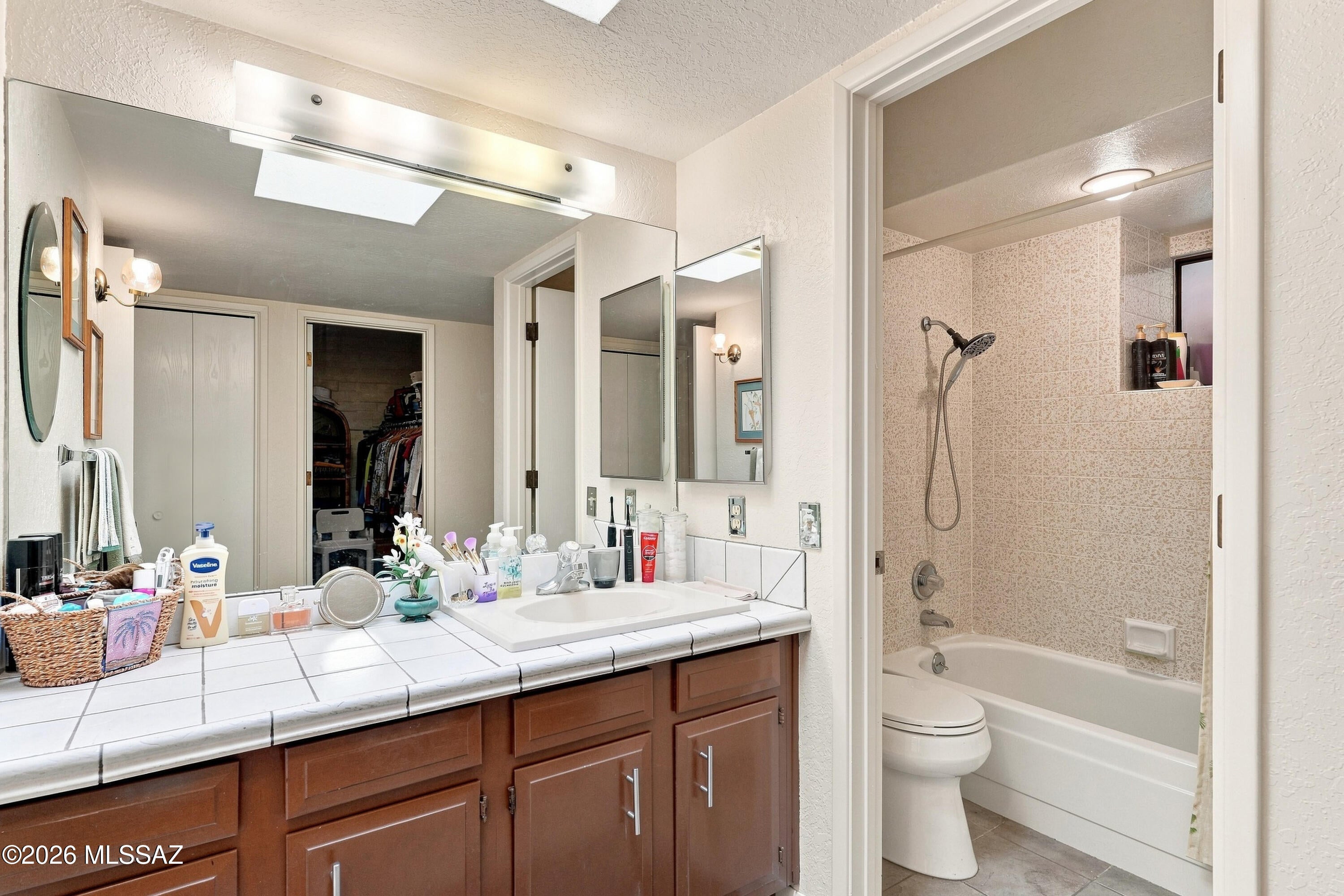 La Esperanza Town Homes (1-26) - Residential