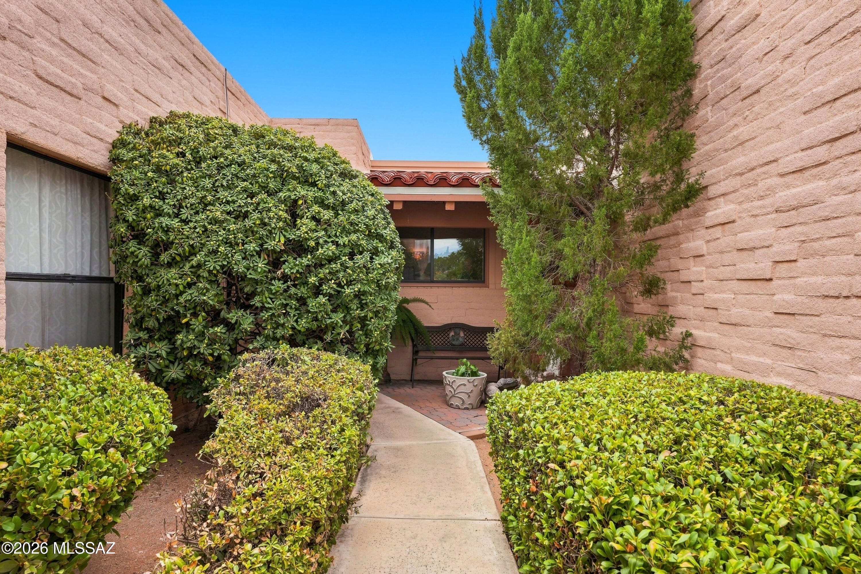 La Esperanza Town Homes (1-26) - Residential