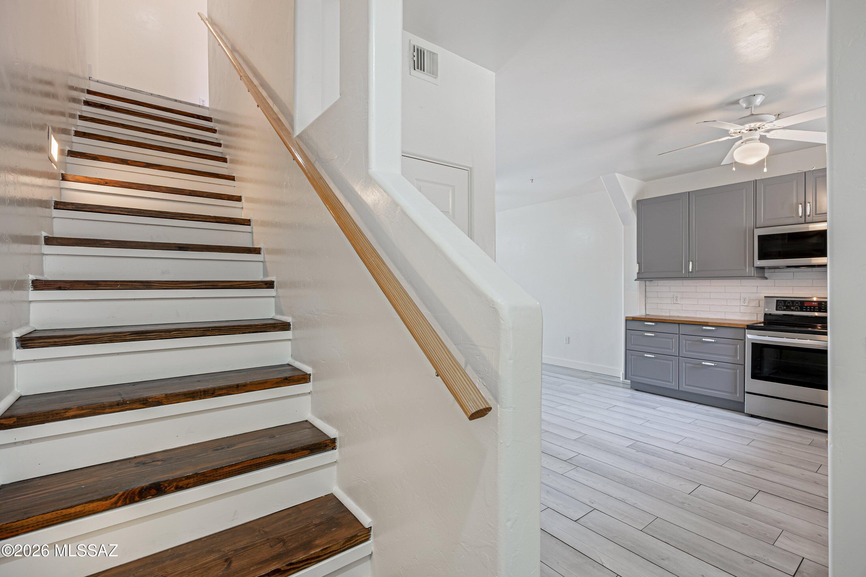 Stone Curves A Cohousing Ngbh Condominiu - Residential