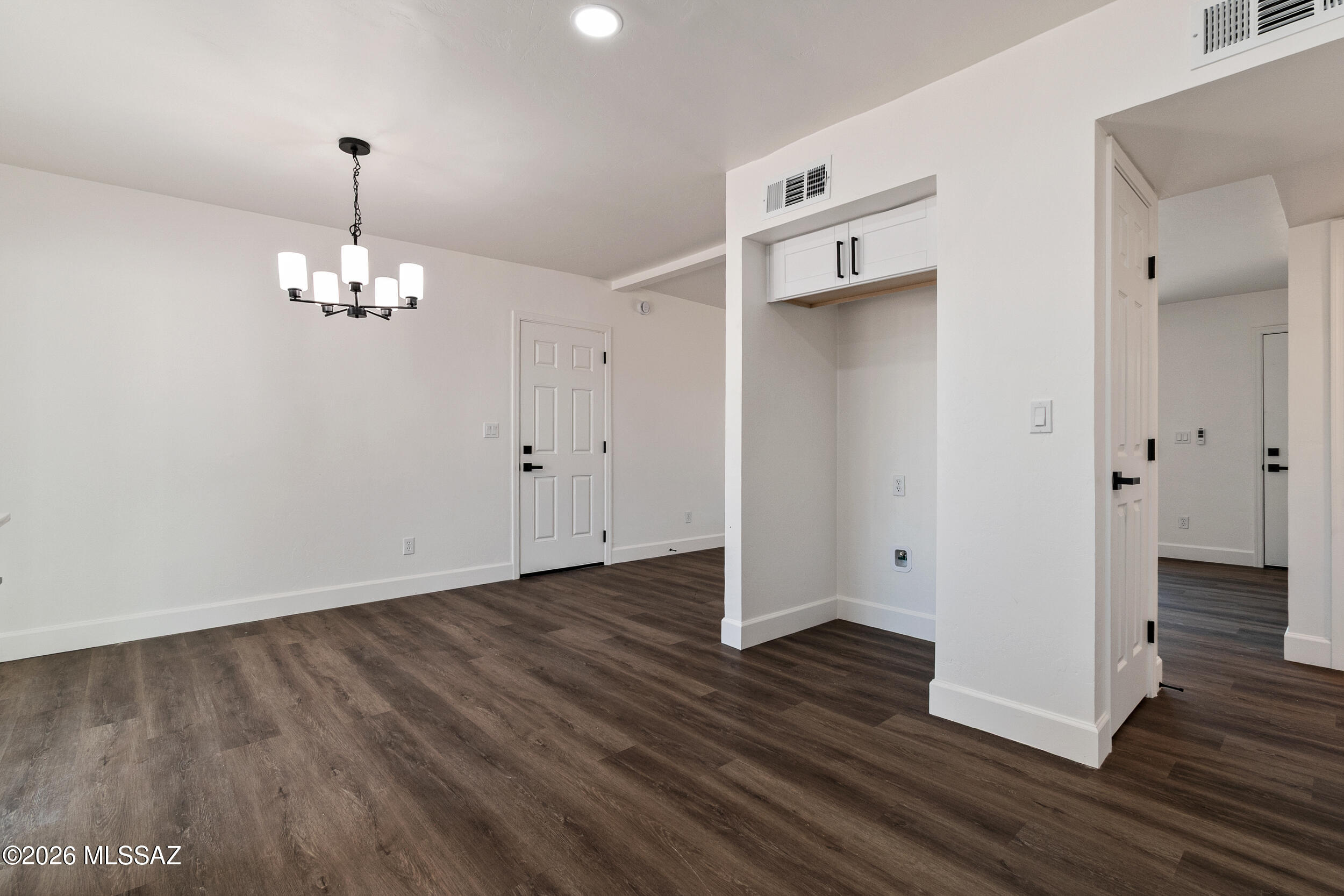 Desert Shadows (312-511) - Residential