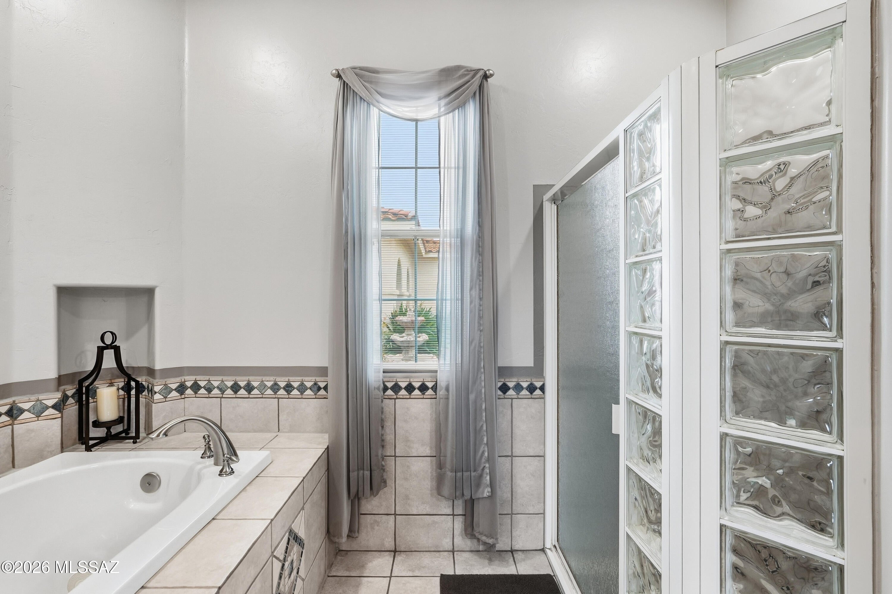 New Tucson Unit NO. 27 - Residential