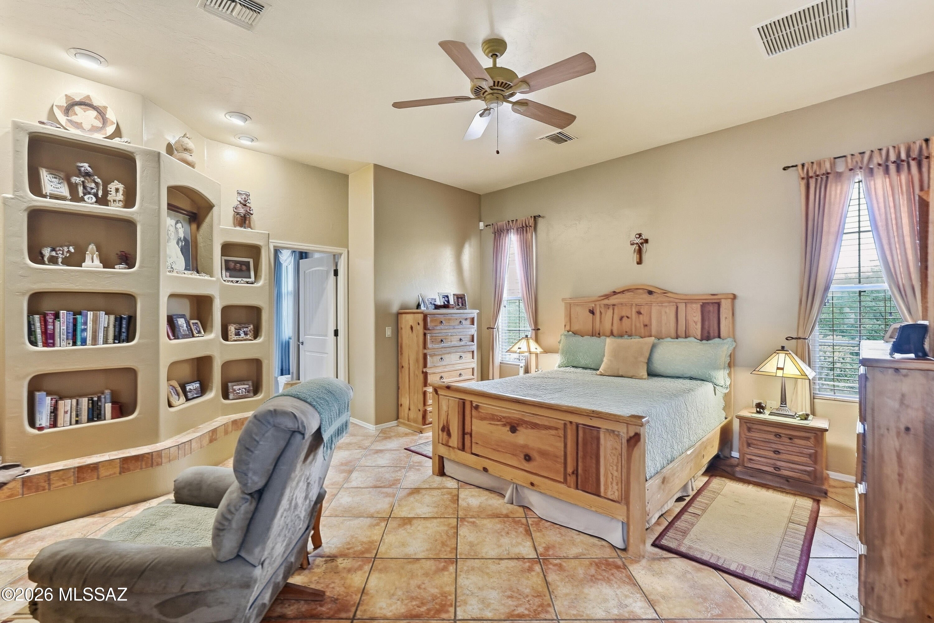 New Tucson Unit NO. 27 - Residential