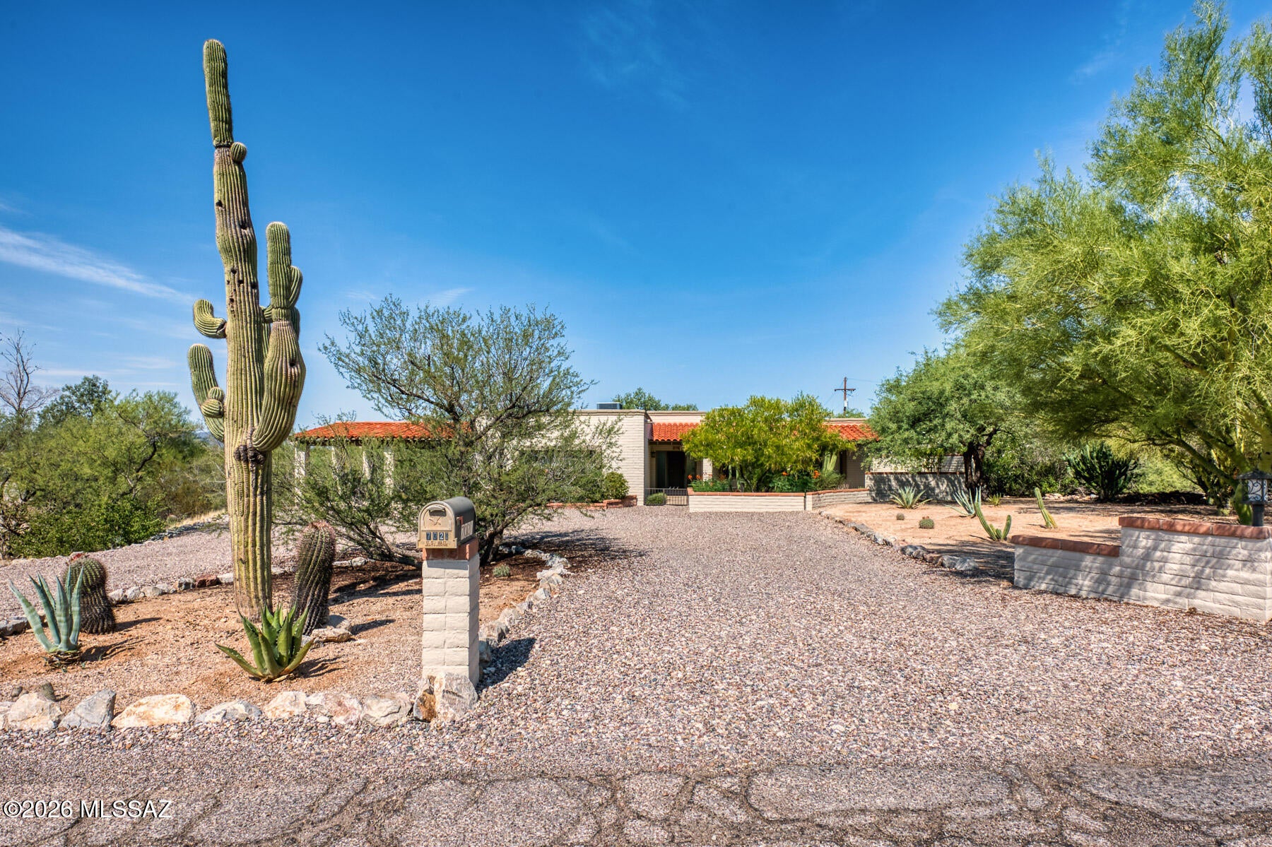 Casas Adobes Estates Resub. (1-67) - Residential