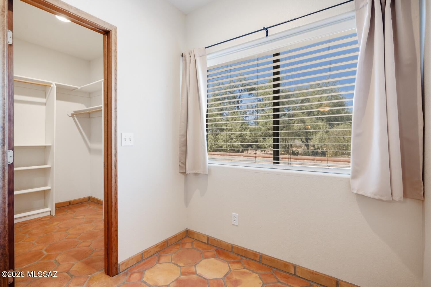 Casas Adobes Estates Resub. (1-67) - Residential