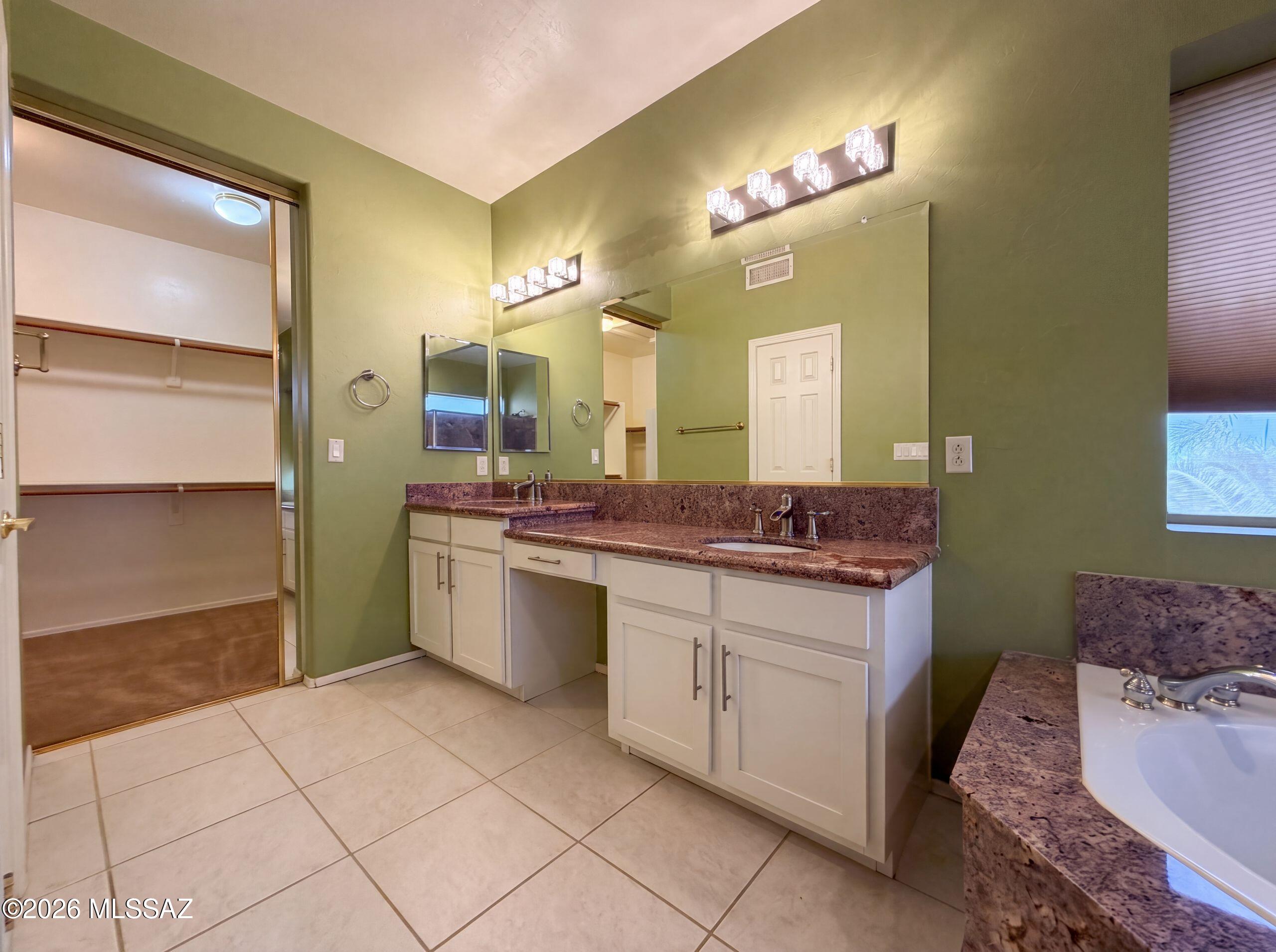 La Cholla Estates (1-94) - Residential