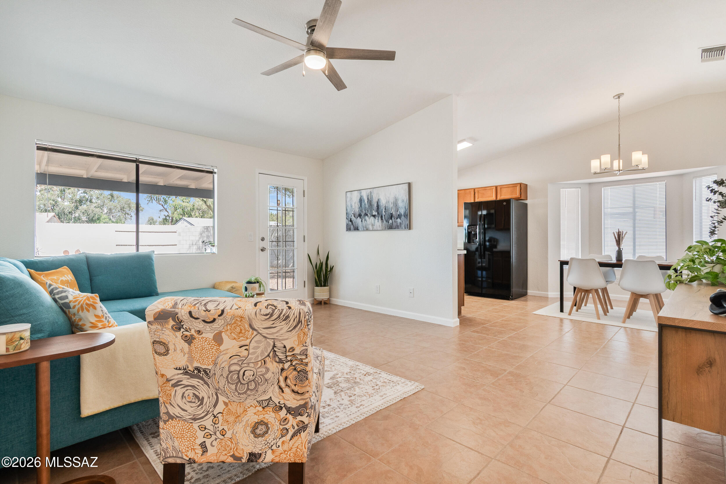 Meadowbrook (270-272, 335-347, 404-409) - Residential