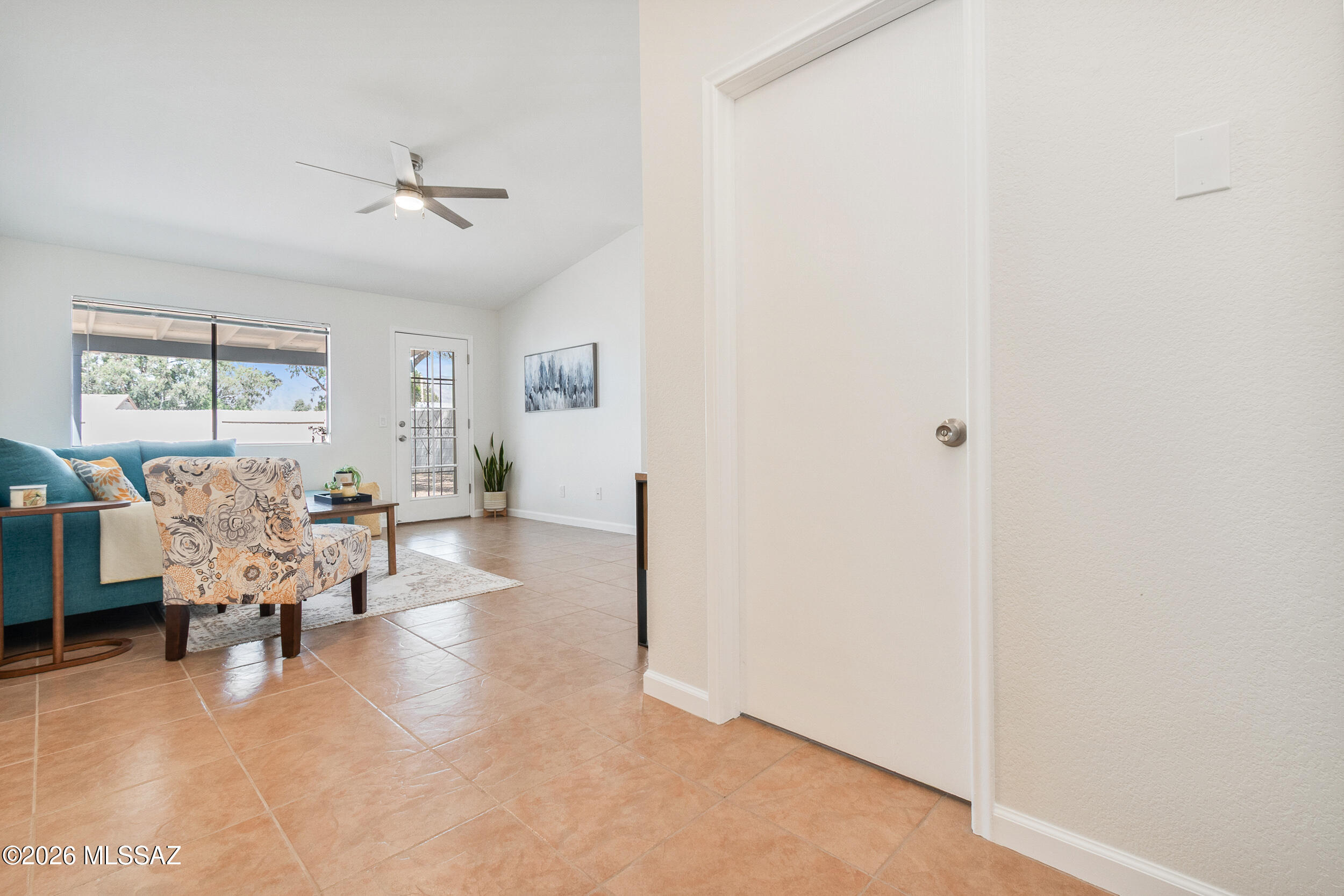 Meadowbrook (270-272, 335-347, 404-409) - Residential