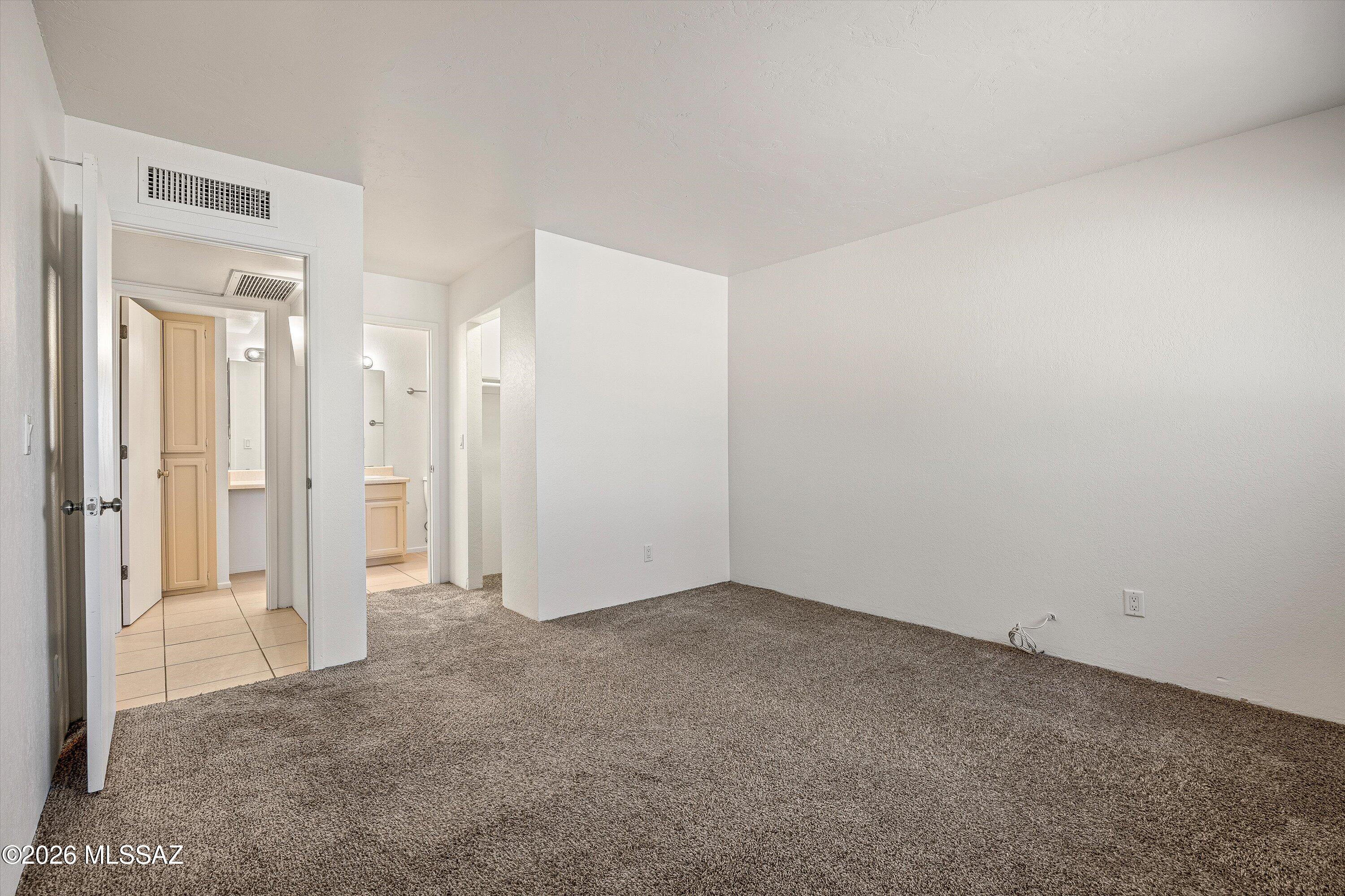 McCormick PlaceTwnhms Blk III (1-71) - Residential