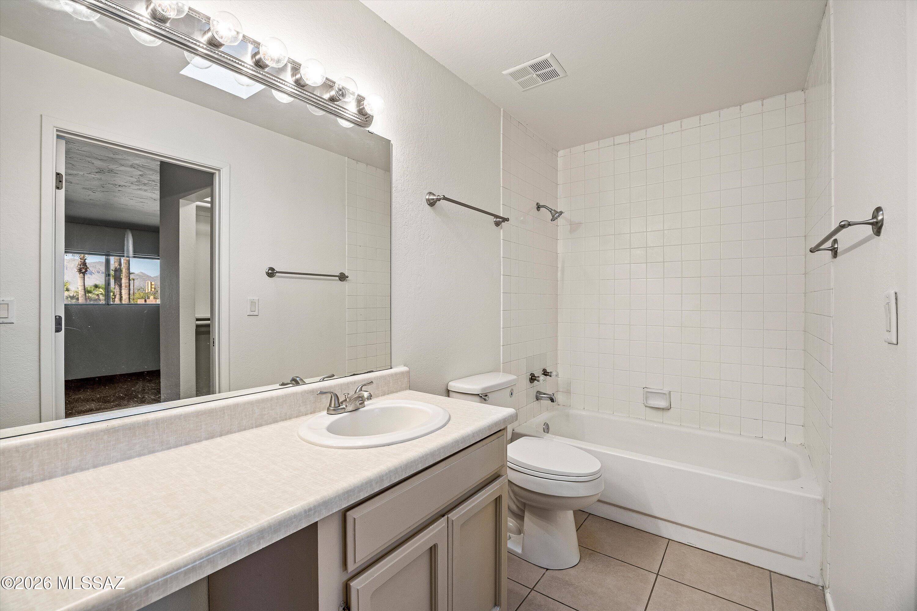 McCormick PlaceTwnhms Blk III (1-71) - Residential