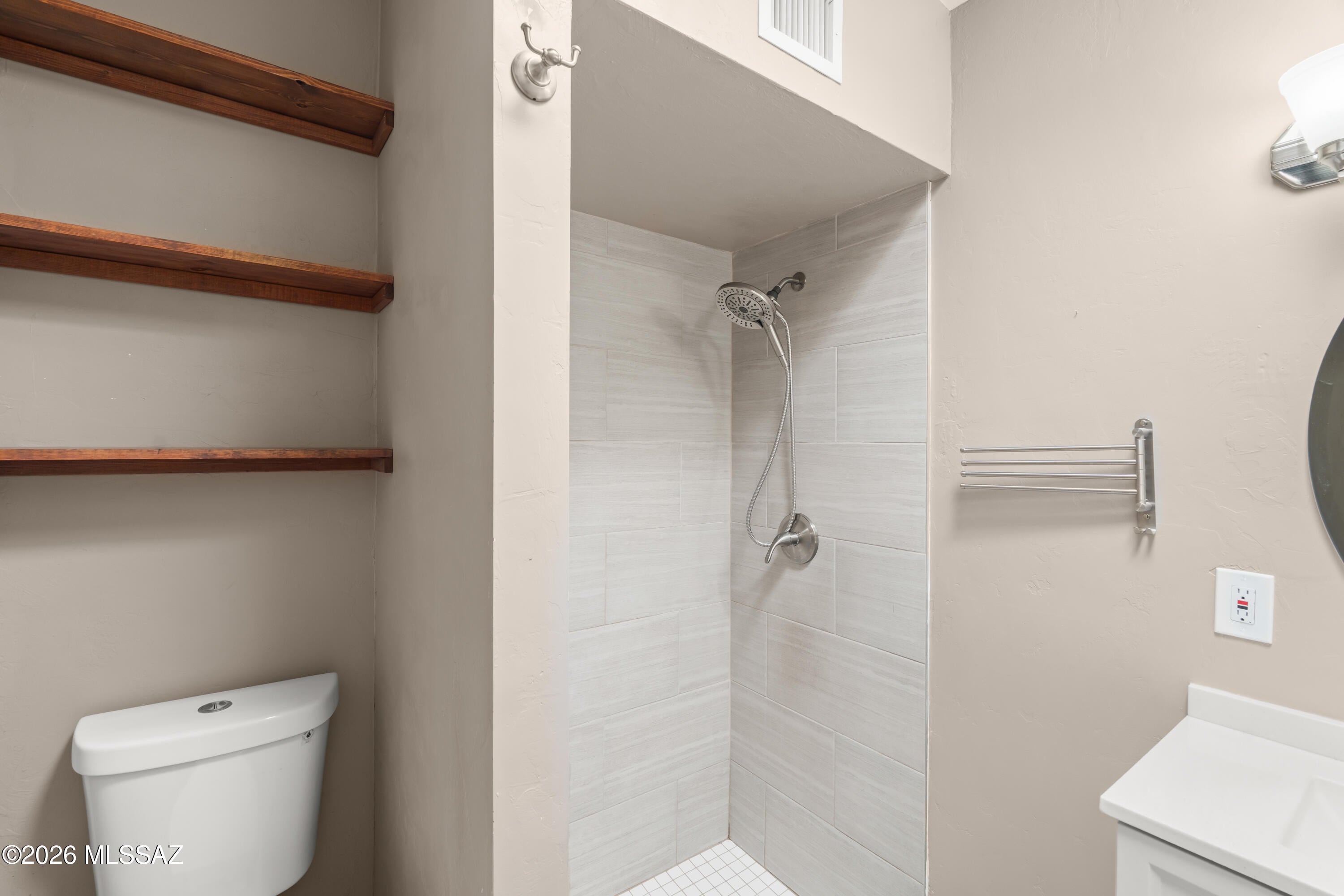 Manana Grande - Residential