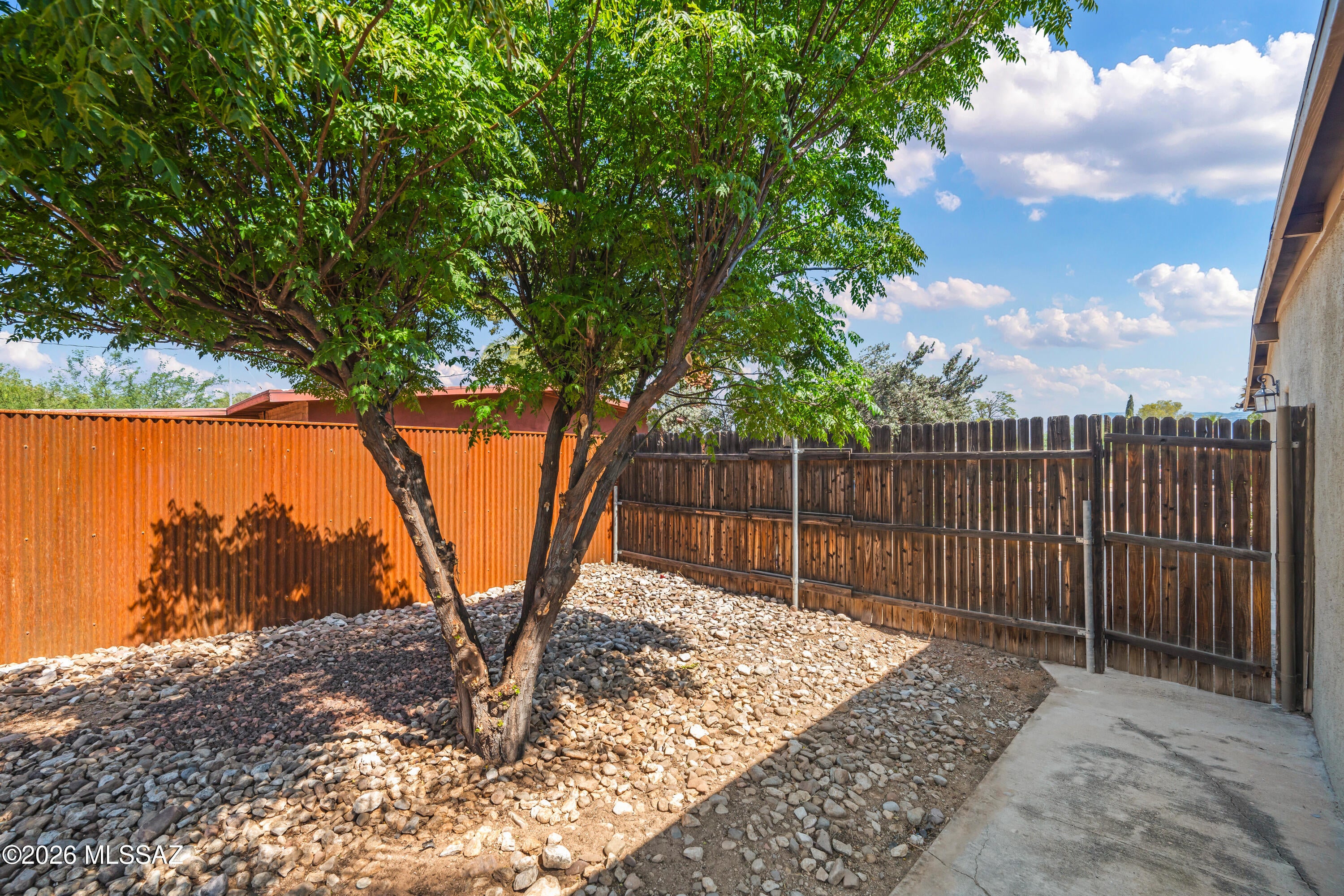 Manana Grande - Residential