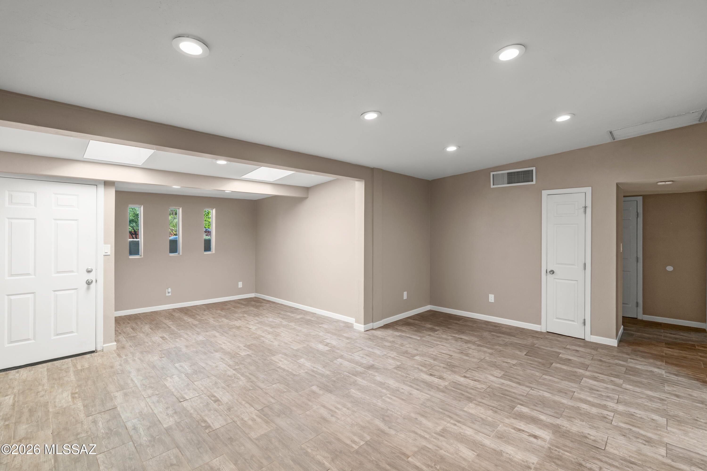 Manana Grande - Residential