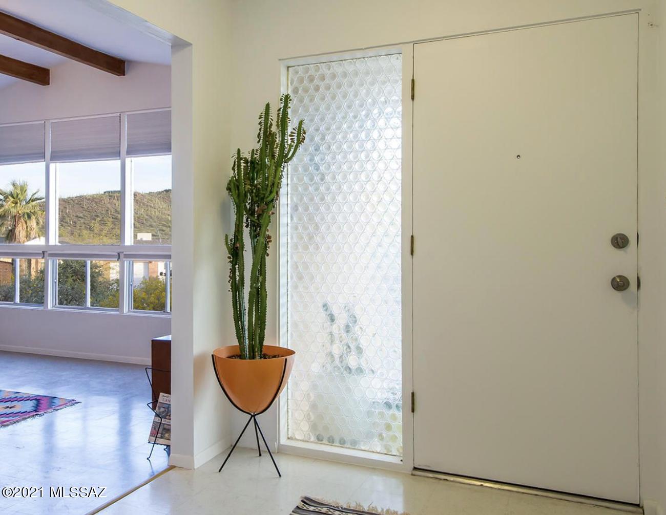Desert Hills (83-124) - Residential Lease