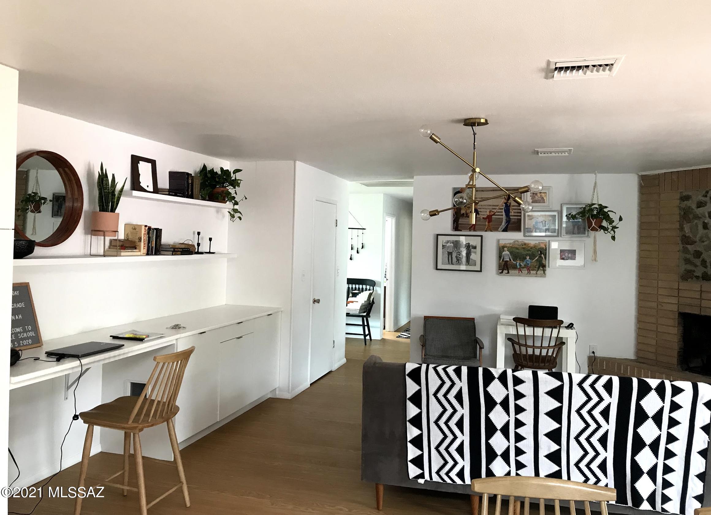 Desert Hills (83-124) - Residential Lease