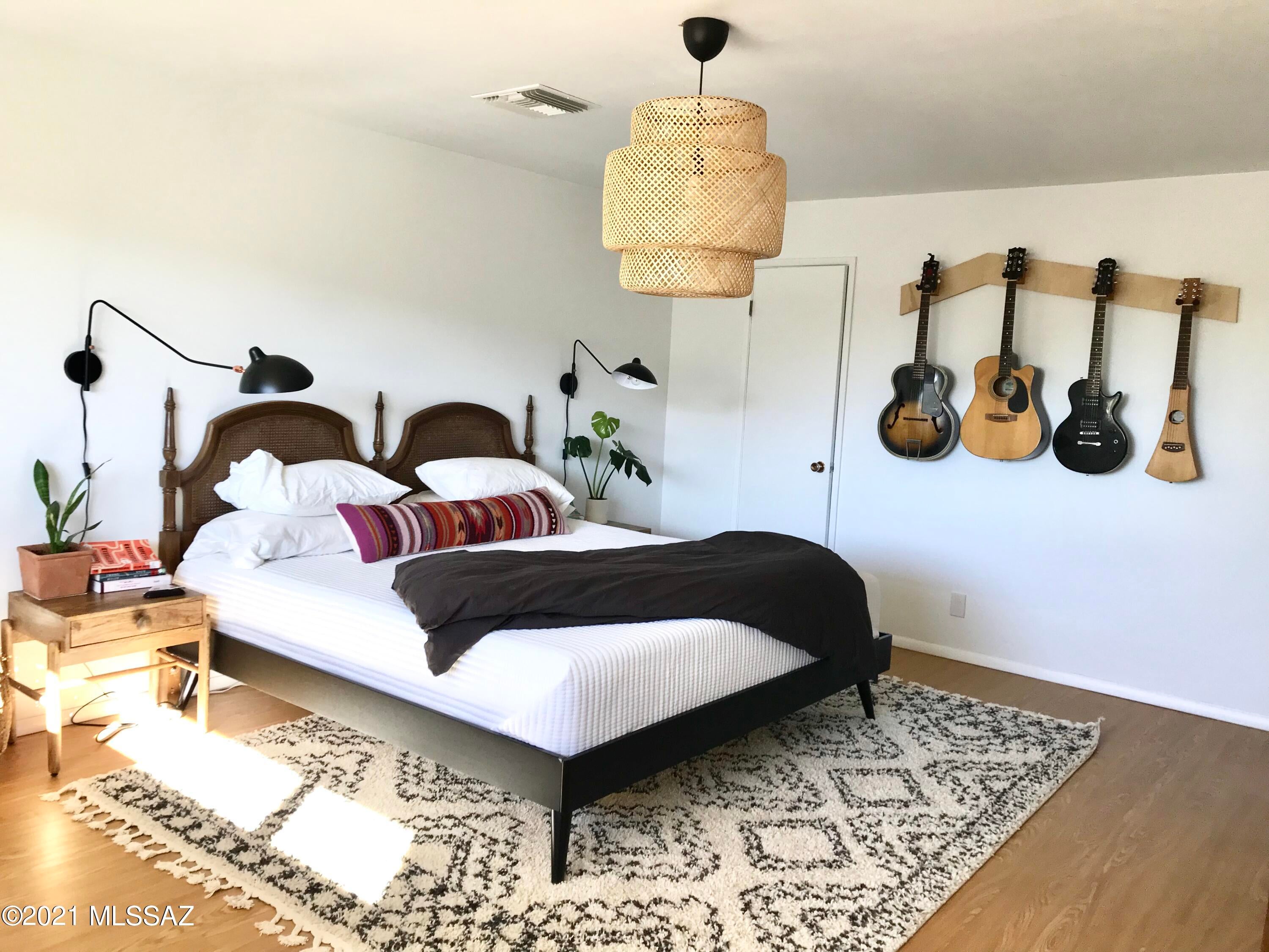 Desert Hills (83-124) - Residential Lease