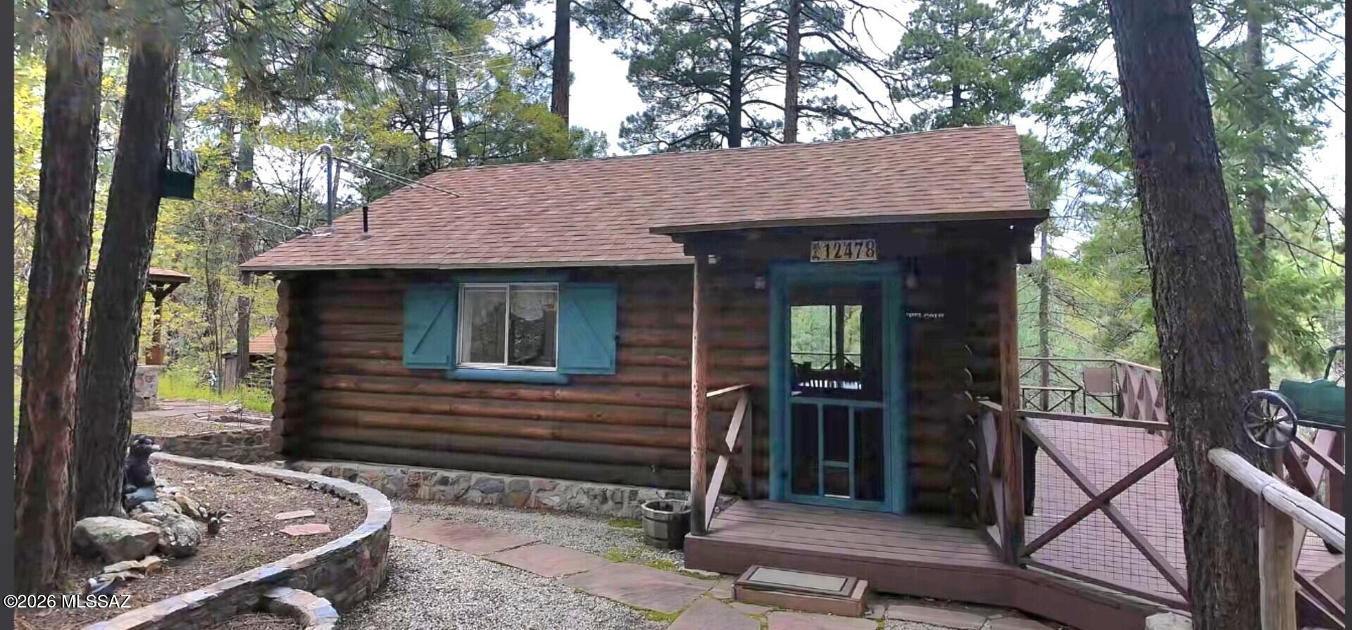 Loma Sabino Pines - Residential