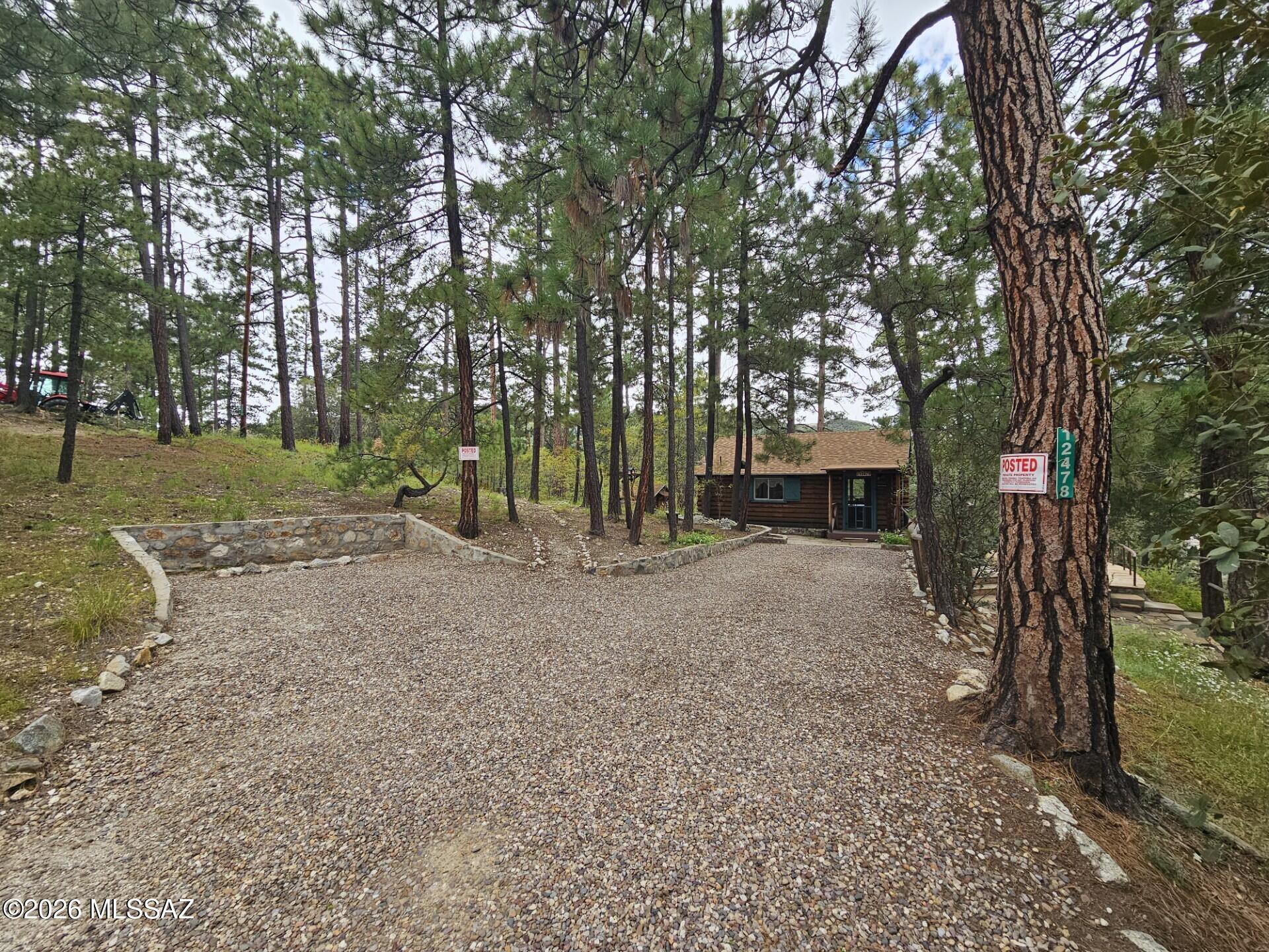 Loma Sabino Pines - Residential