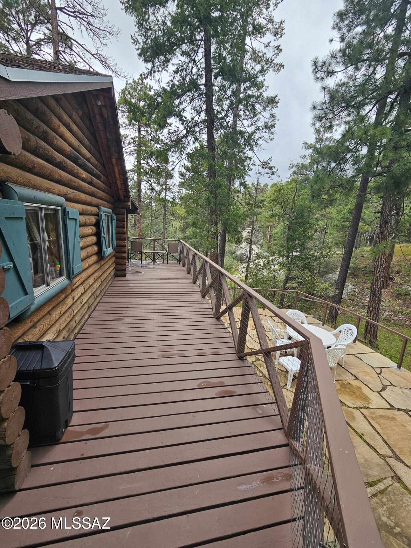 Loma Sabino Pines - Residential