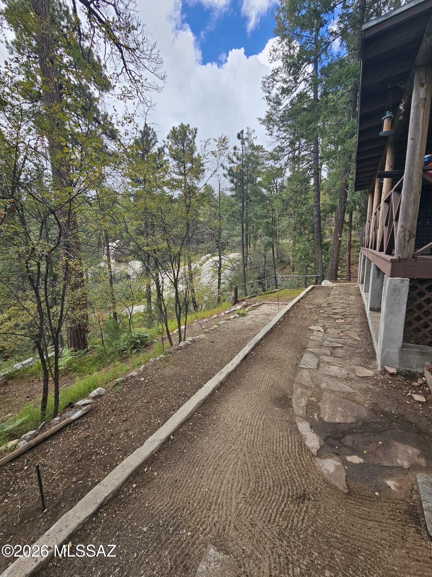 Loma Sabino Pines - Residential