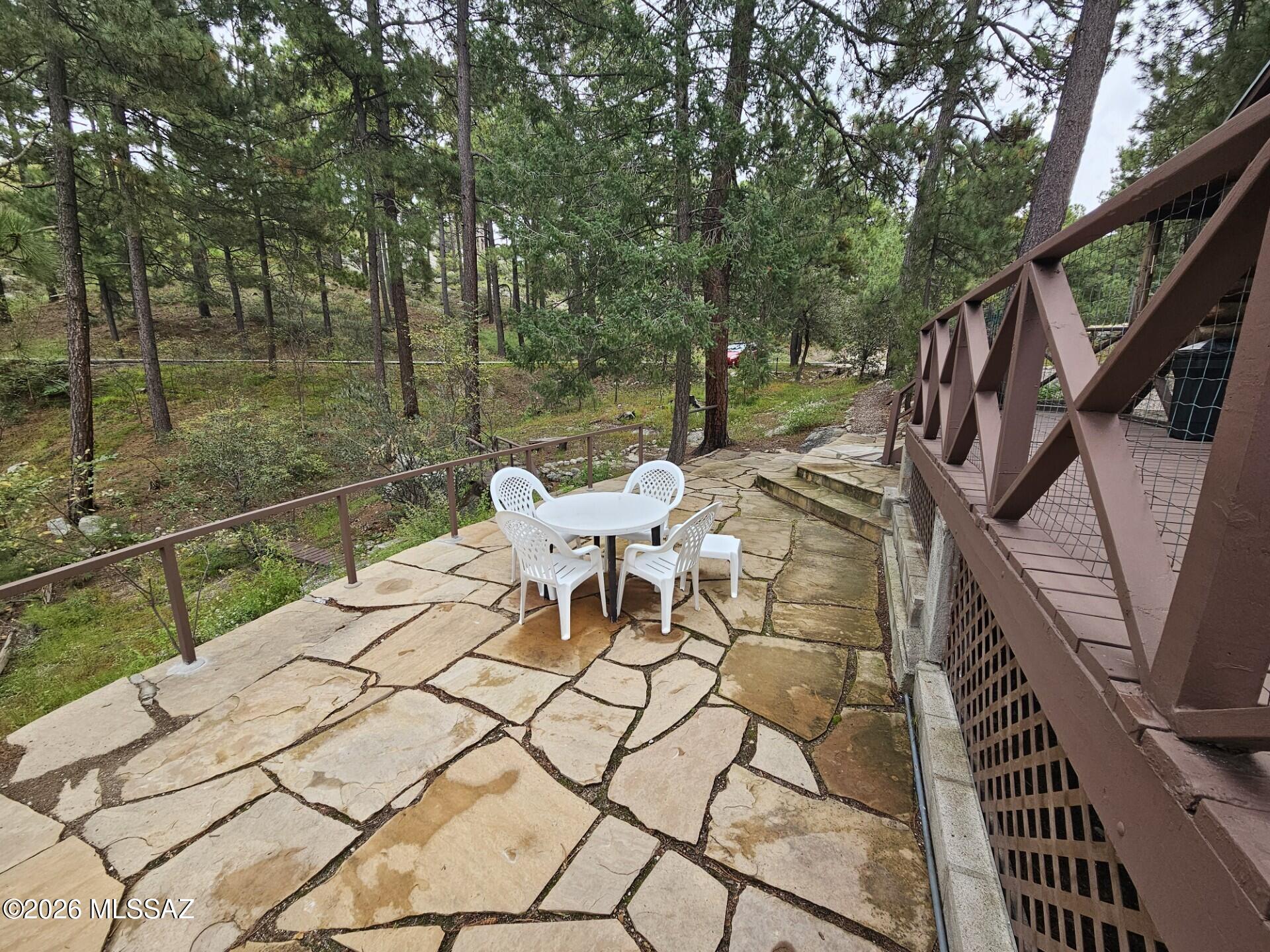 Loma Sabino Pines - Residential
