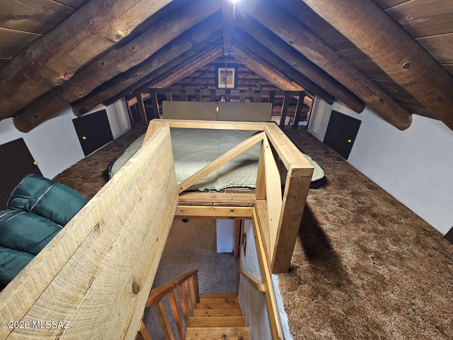 Loma Sabino Pines - Residential