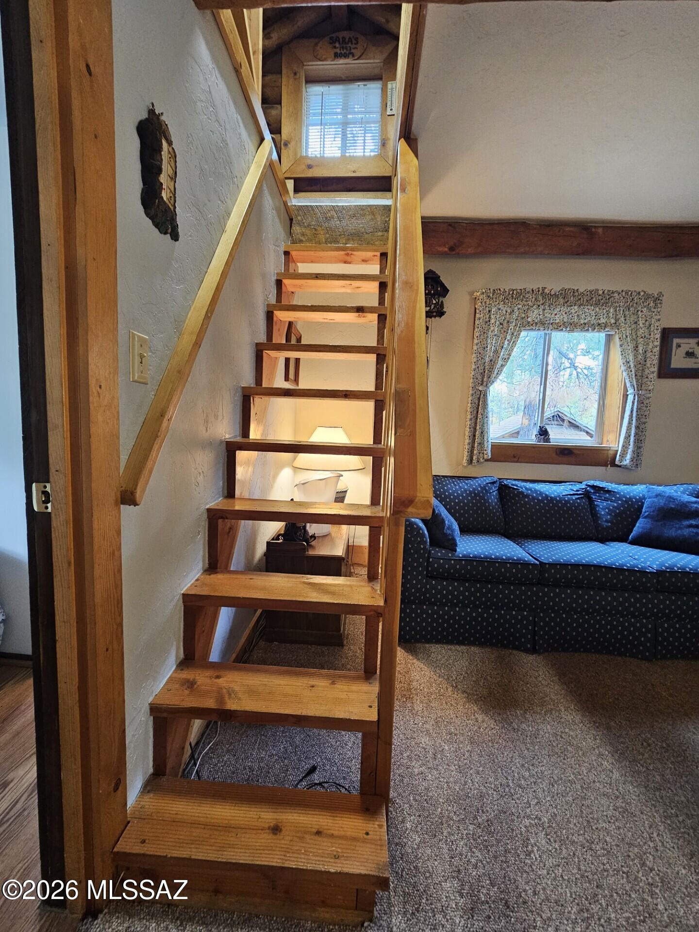 Loma Sabino Pines - Residential