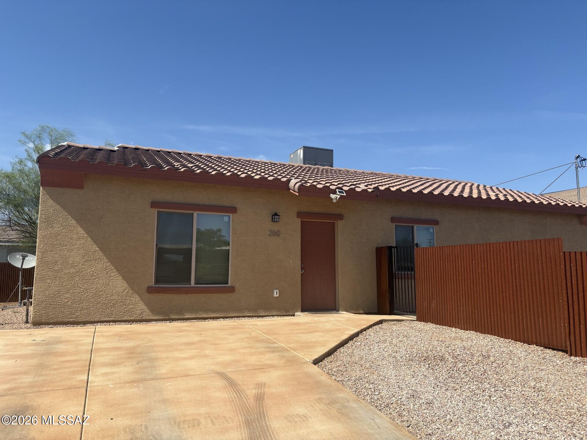 Newer 3 bedroom 2 bath home with large enclosed yard; pet friendly. No Smoking property. !