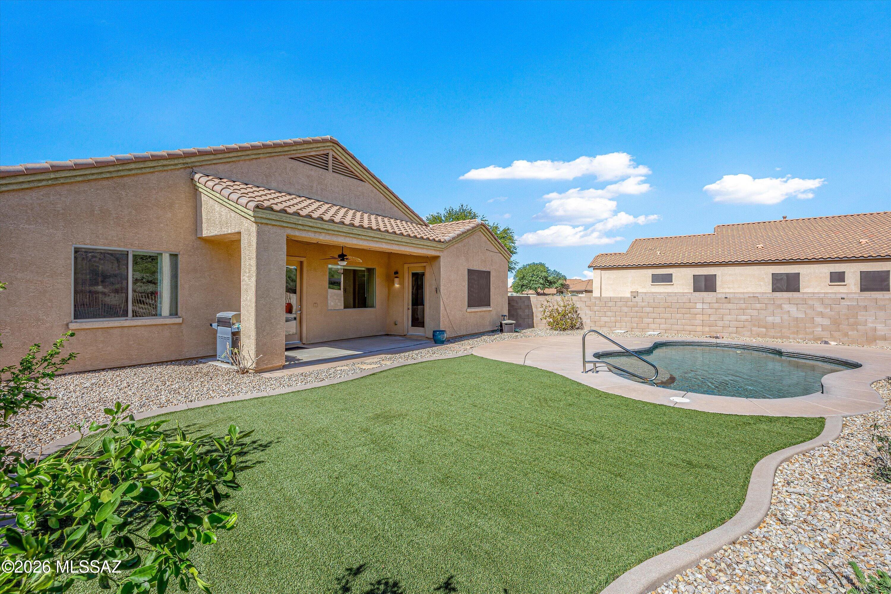 Rancho Del Lago (1-100) - Residential