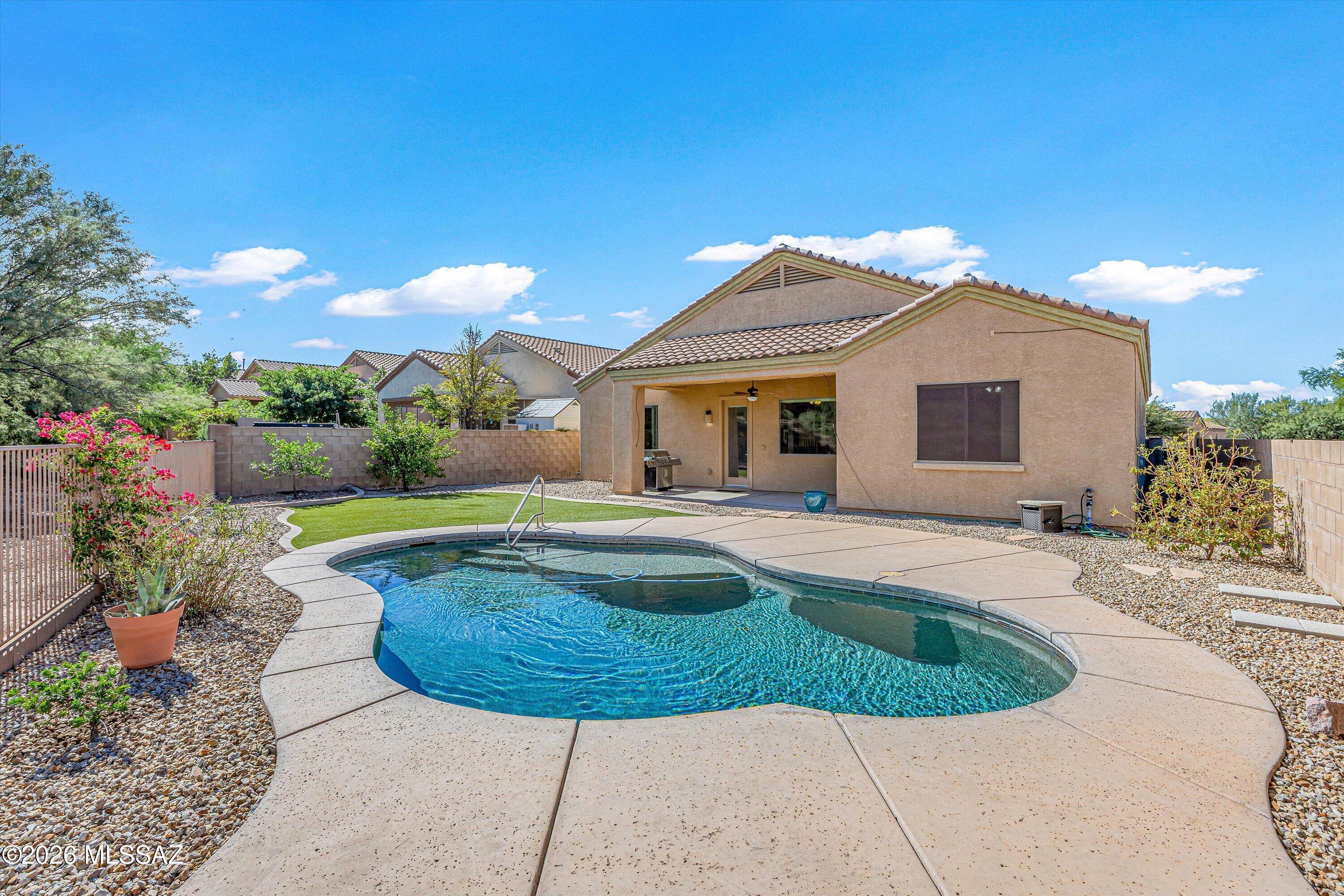 Rancho Del Lago (1-100) - Residential