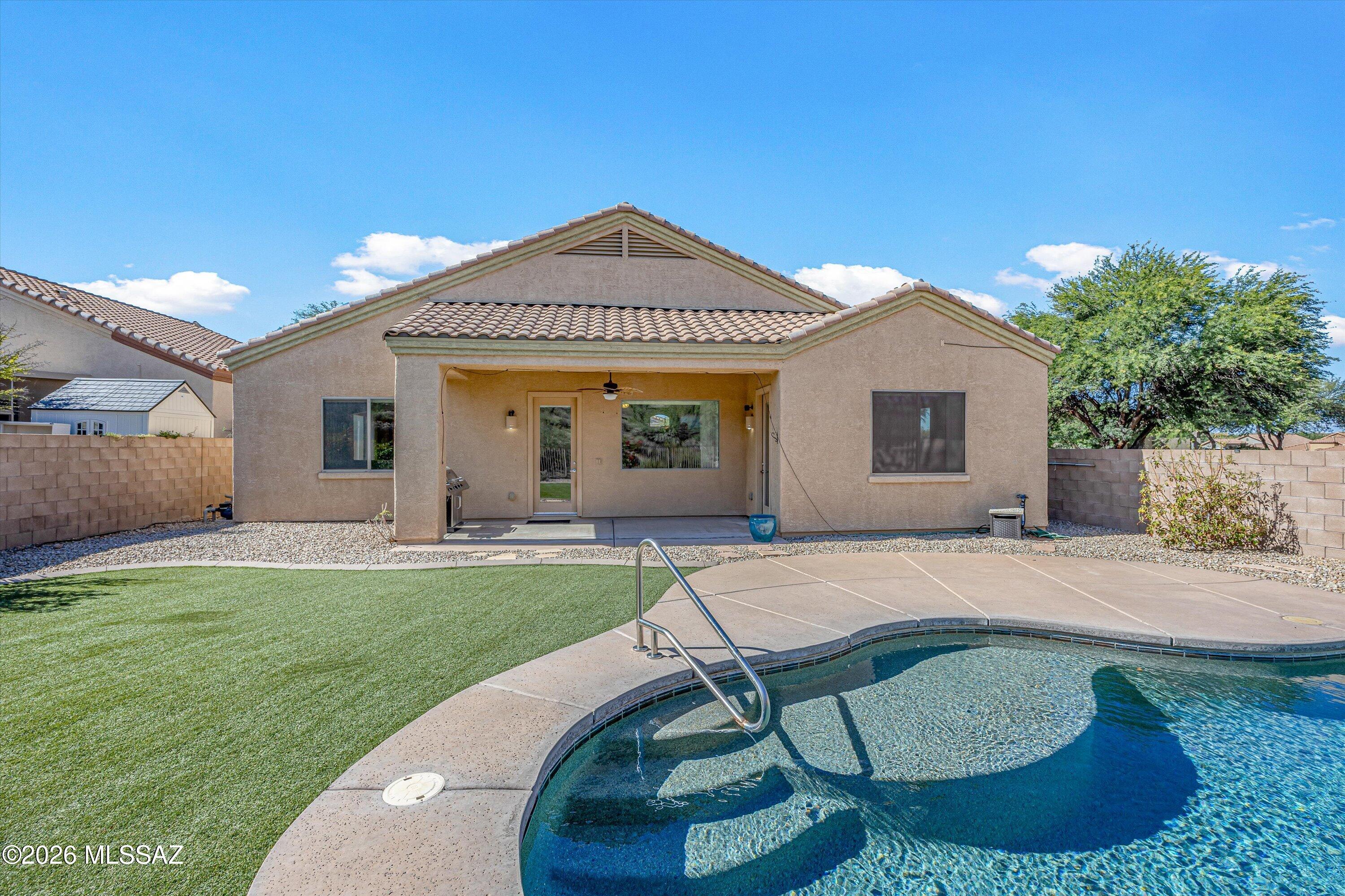 Rancho Del Lago (1-100) - Residential