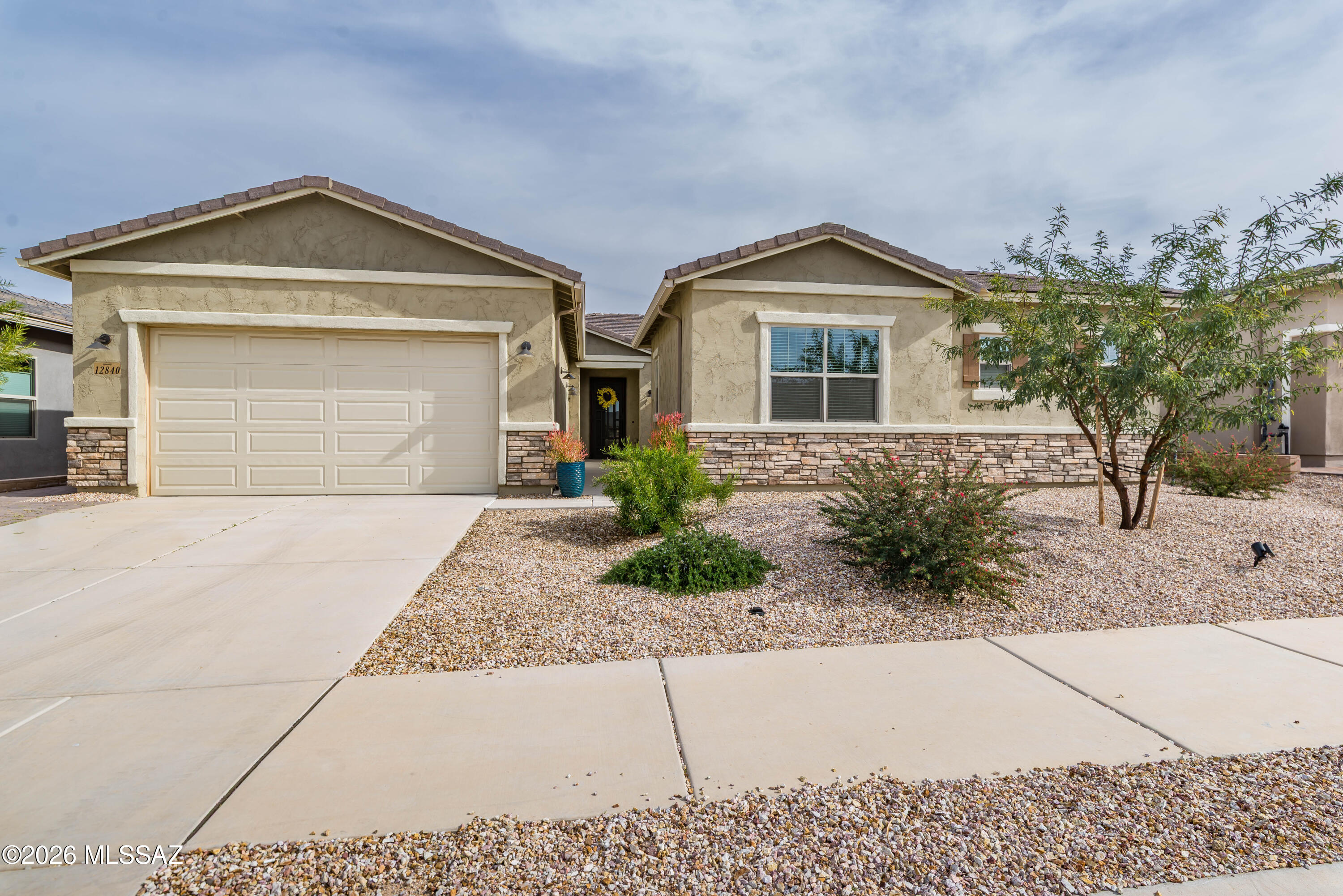 The Vistas At Rincon Knolls SQ20152600506 - Residential