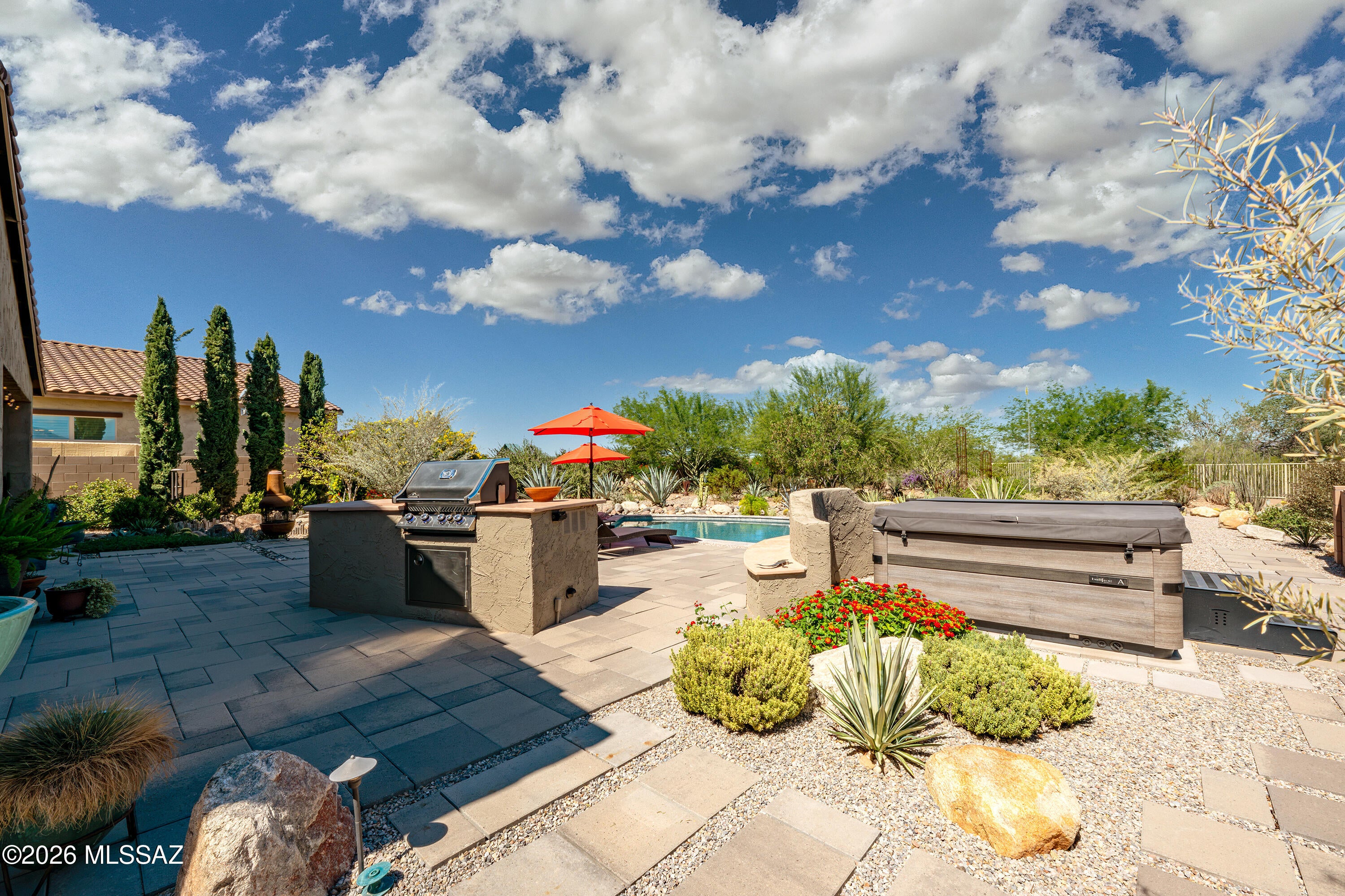 Silverbell West R-10 SQ20140800103 - Residential
