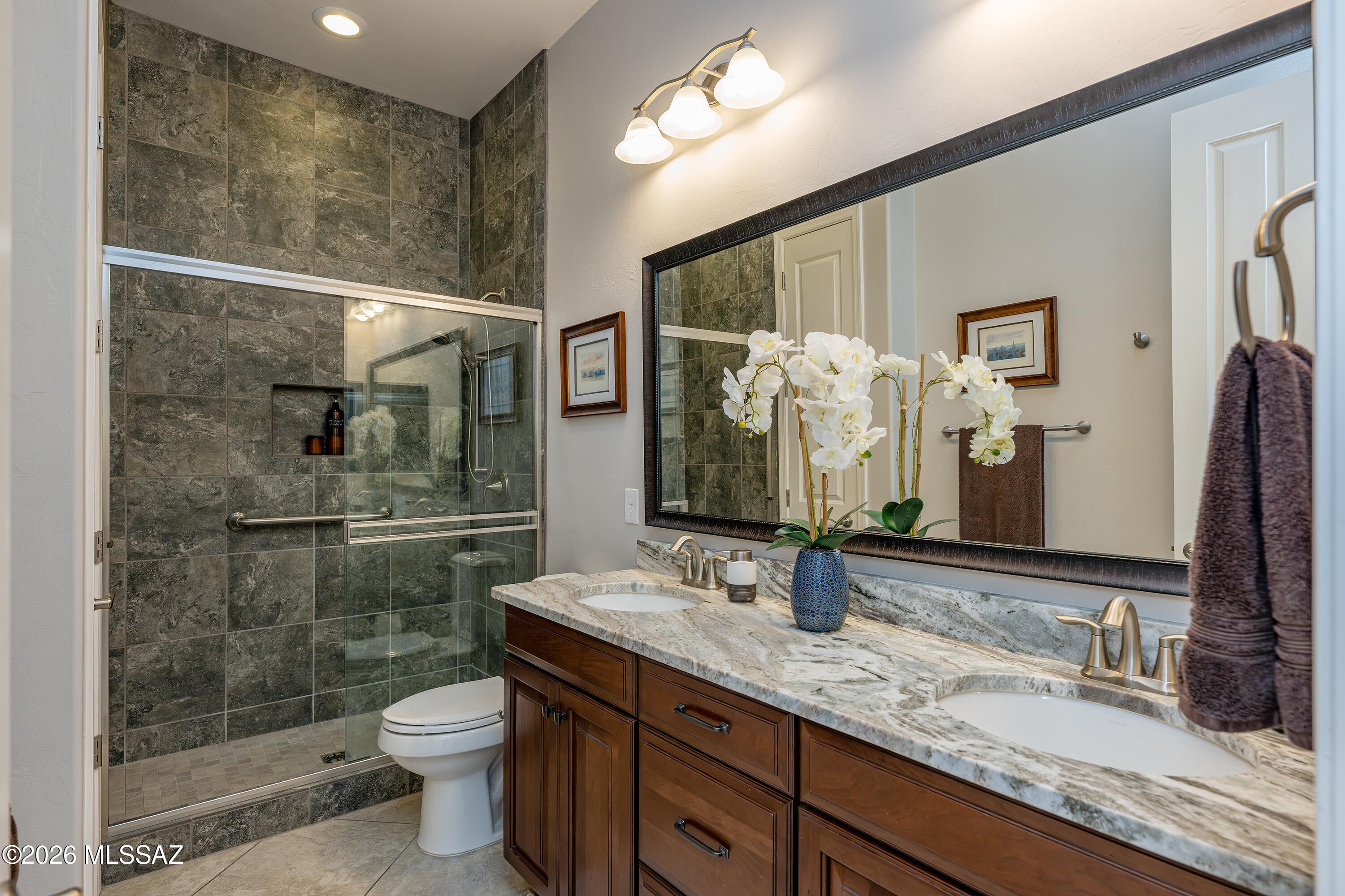 Silverbell West R-10 SQ20140800103 - Residential