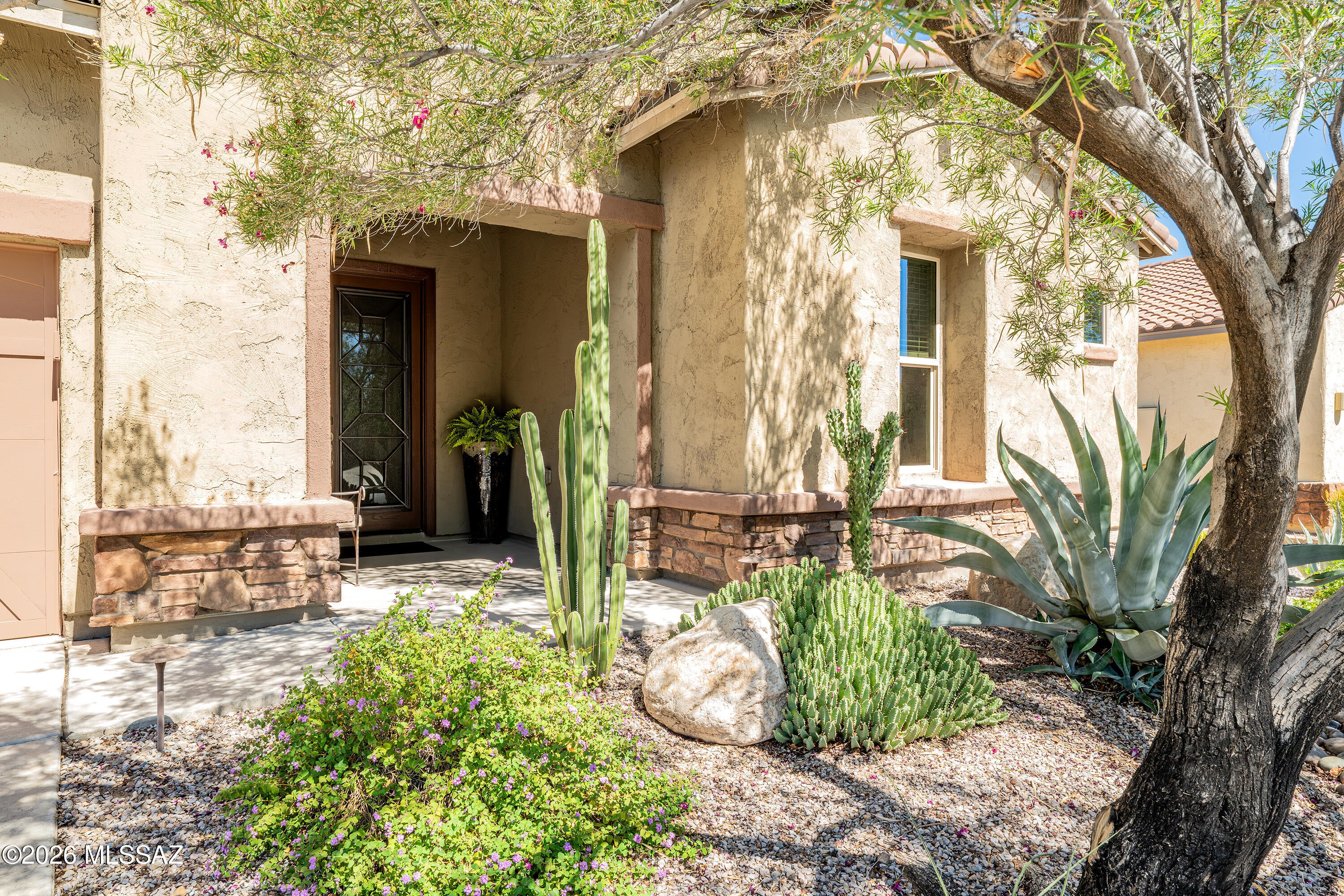 Silverbell West R-10 SQ20140800103 - Residential