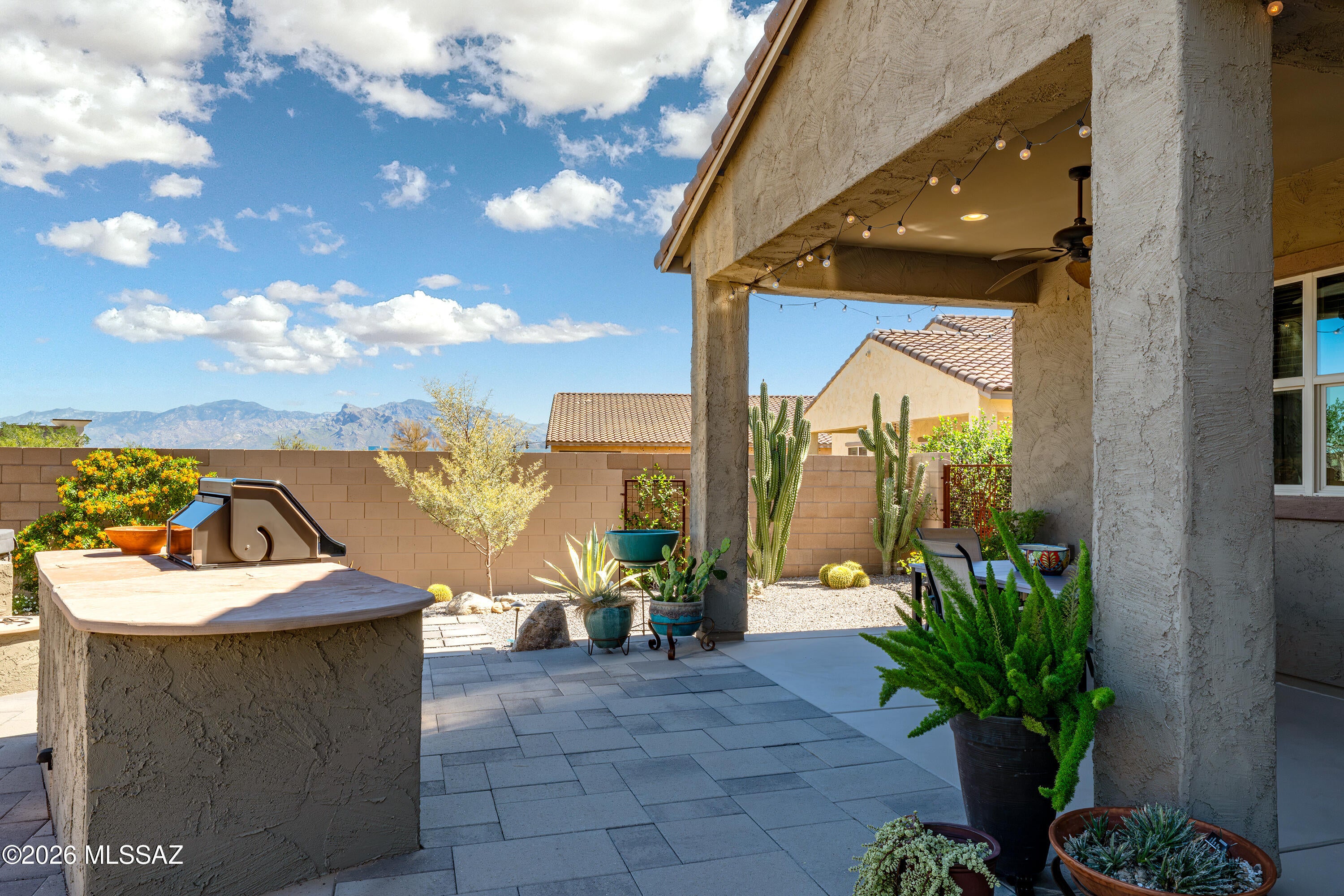 Silverbell West R-10 SQ20140800103 - Residential