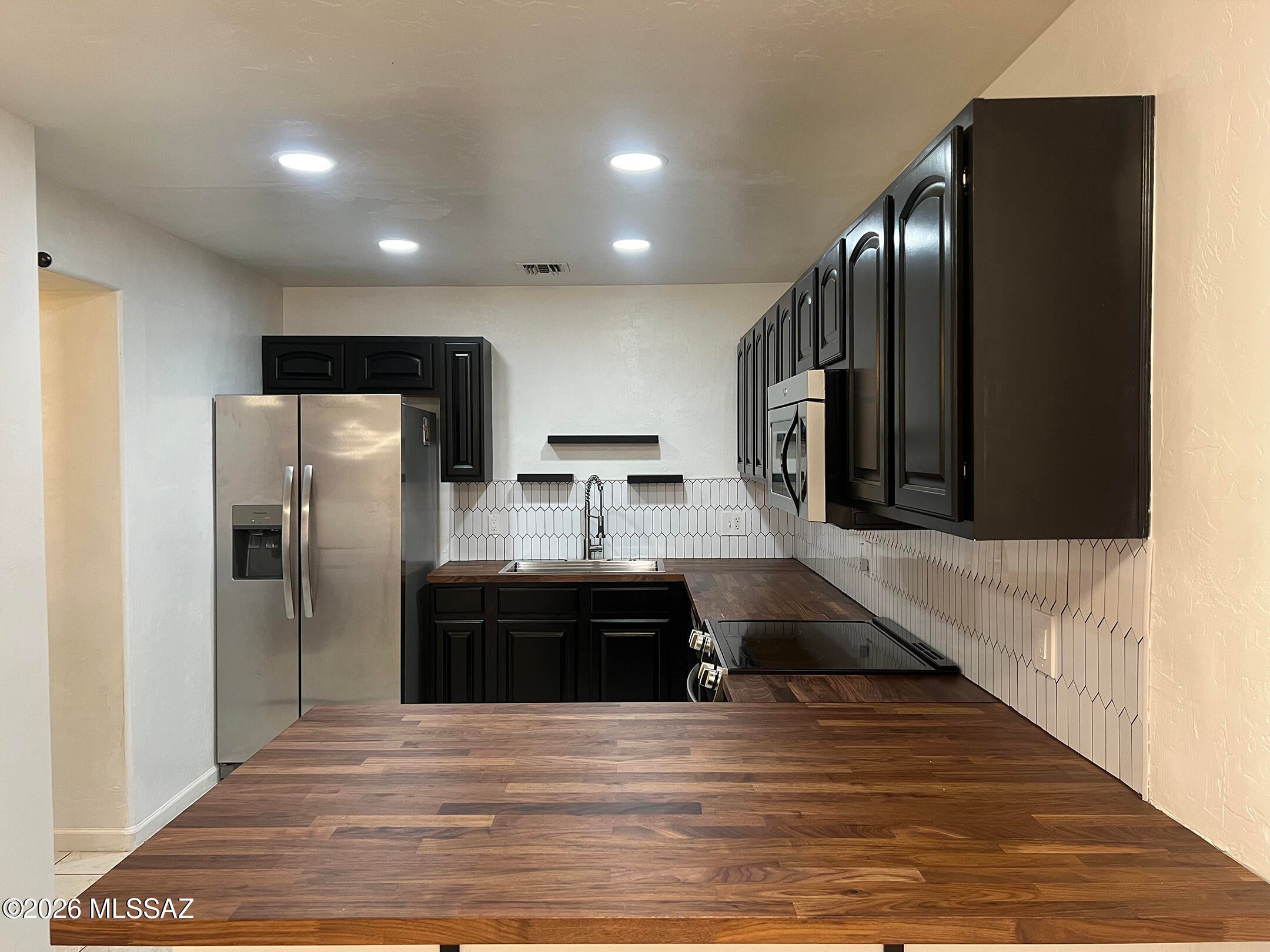 Reflections in the Catalina Condominium - Residential