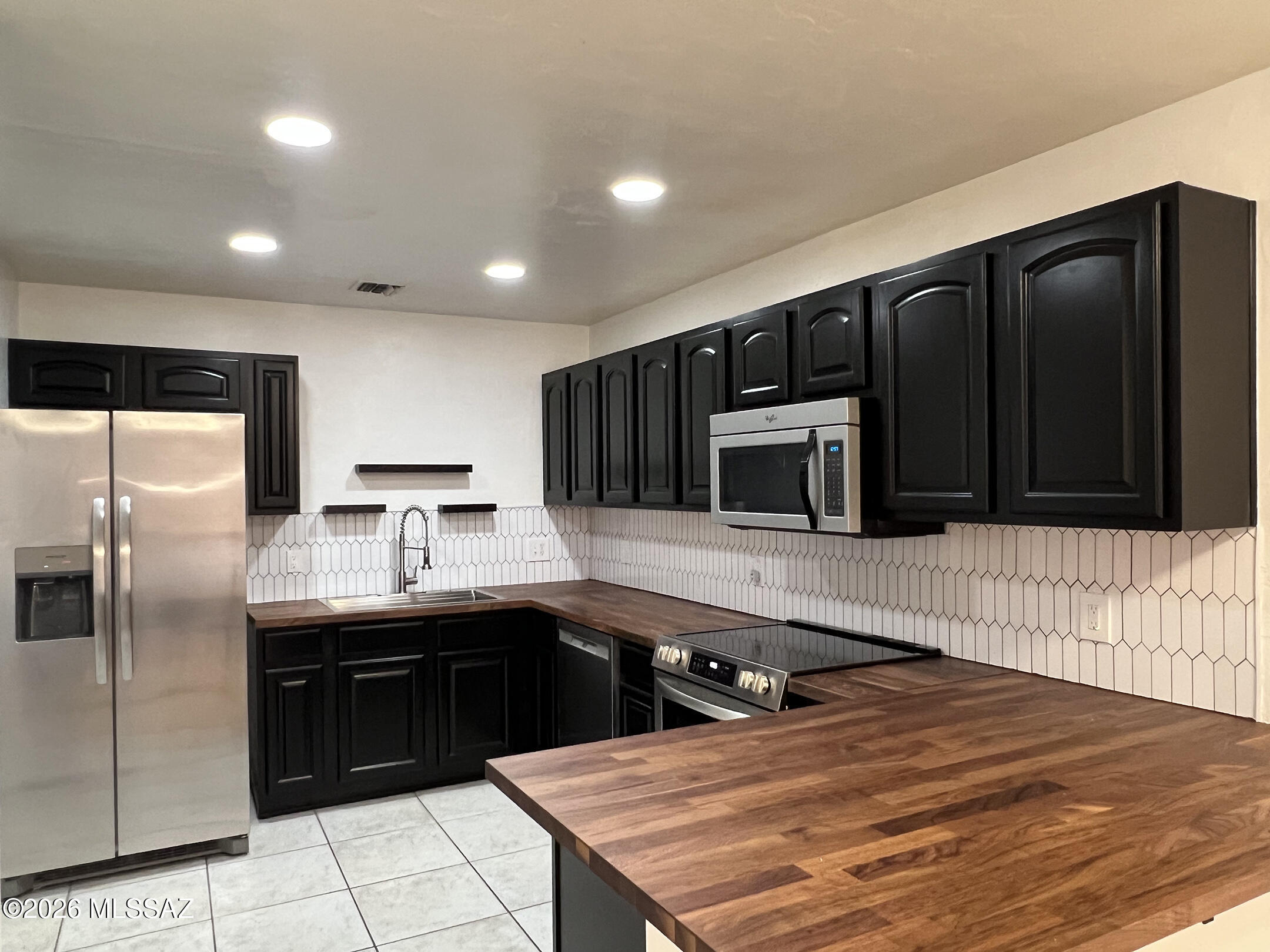 Reflections in the Catalina Condominium - Residential