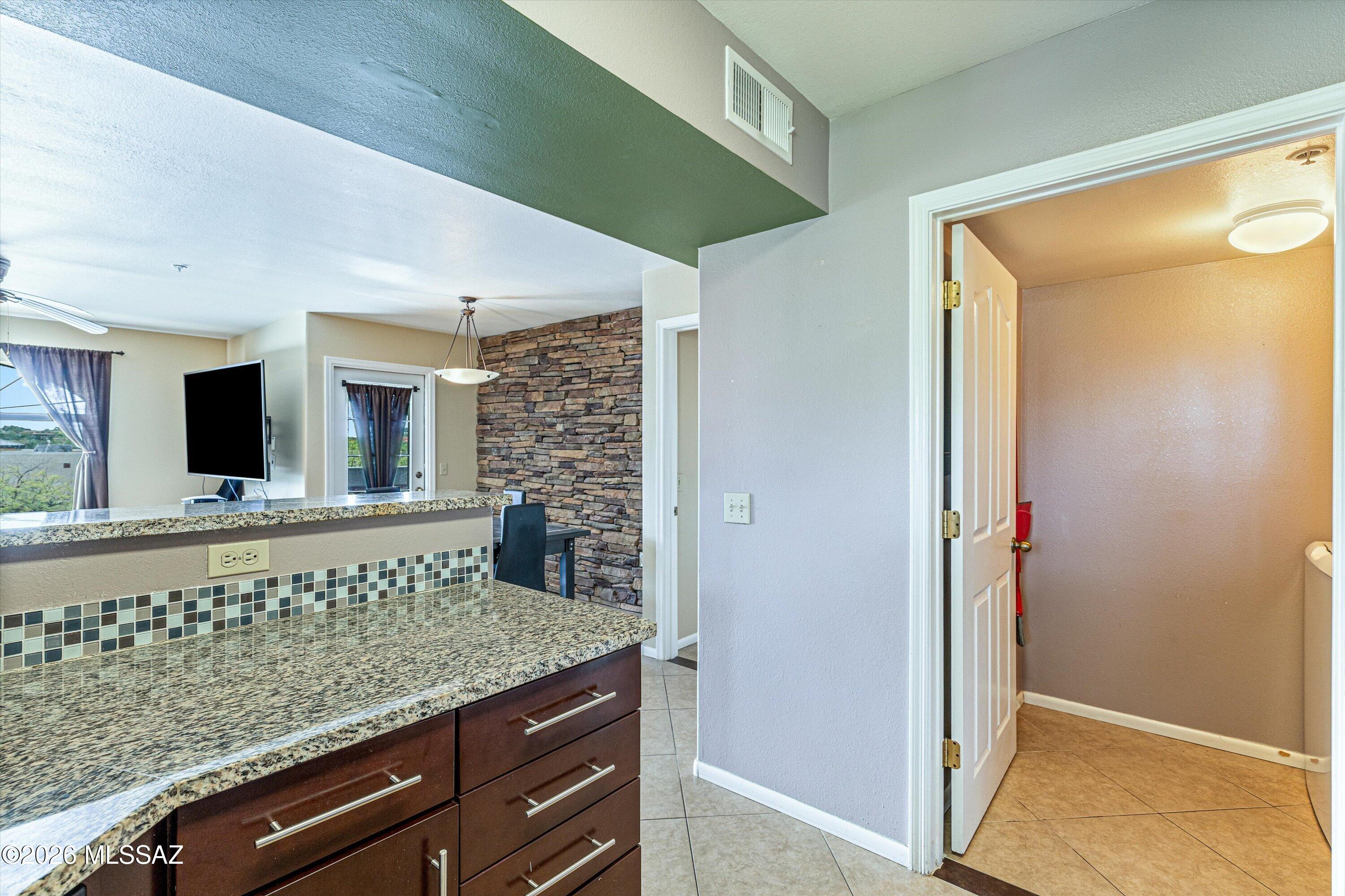 Veranda at Ventana Condominiums - Residential