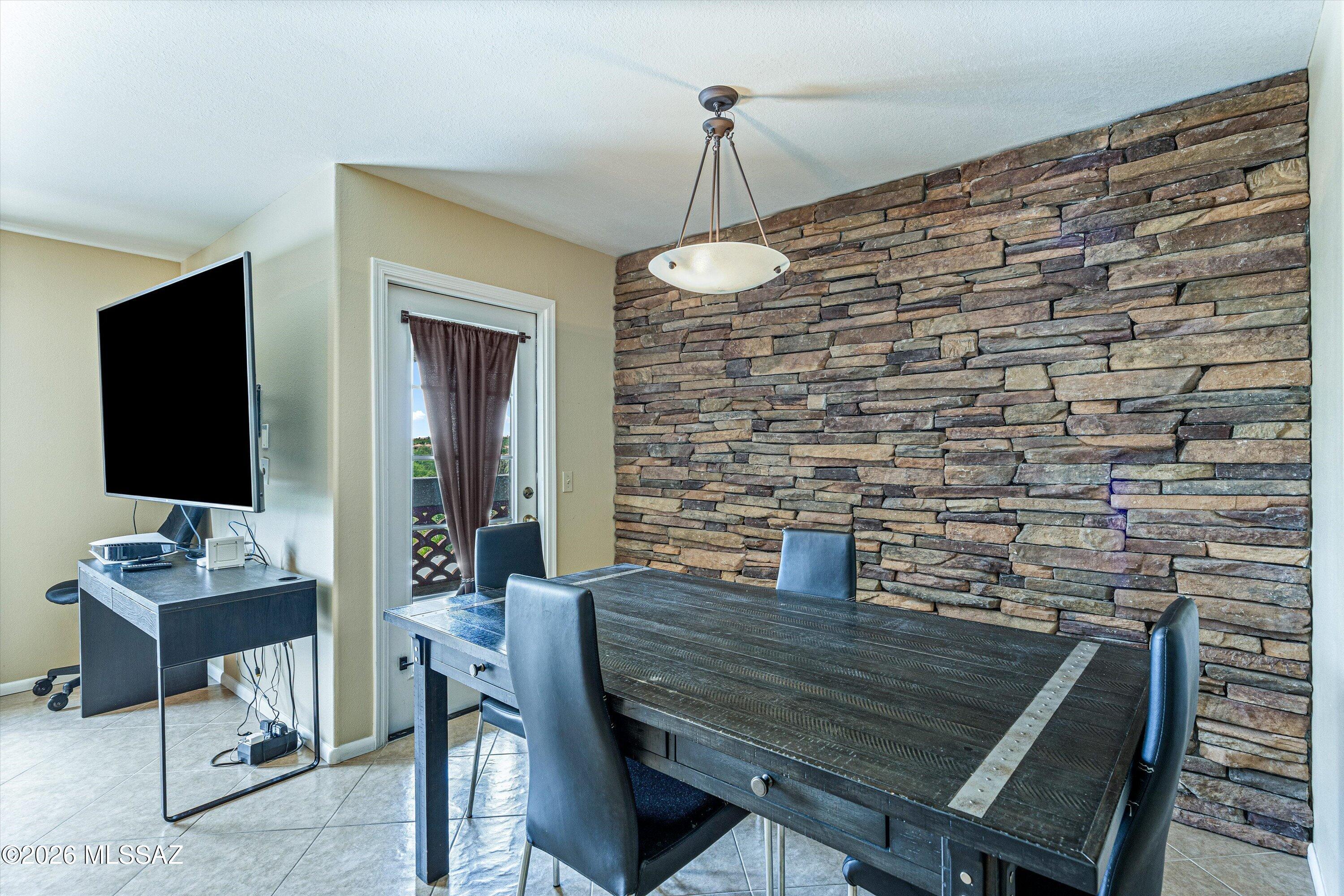 Veranda at Ventana Condominiums - Residential