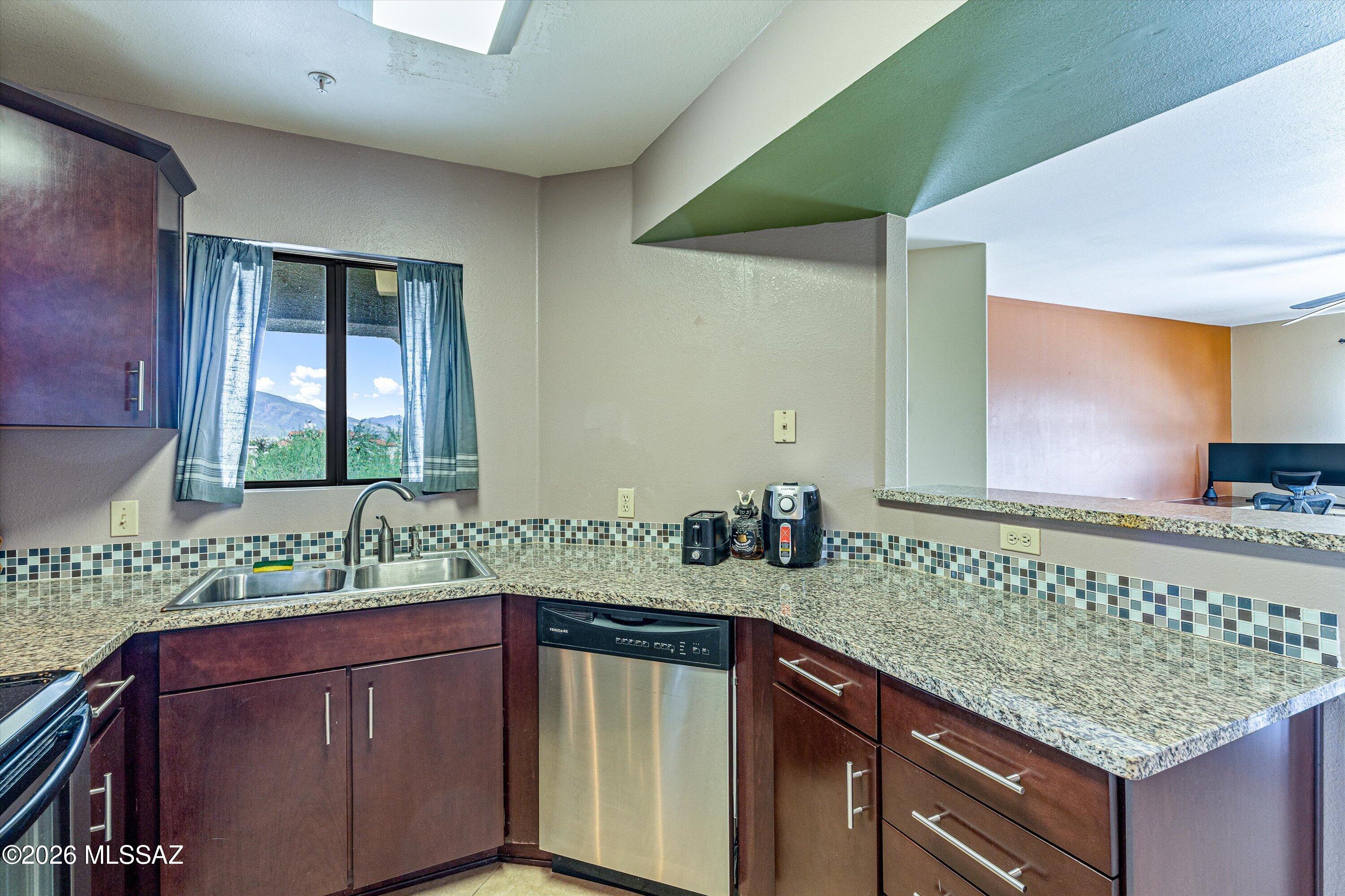 Veranda at Ventana Condominiums - Residential
