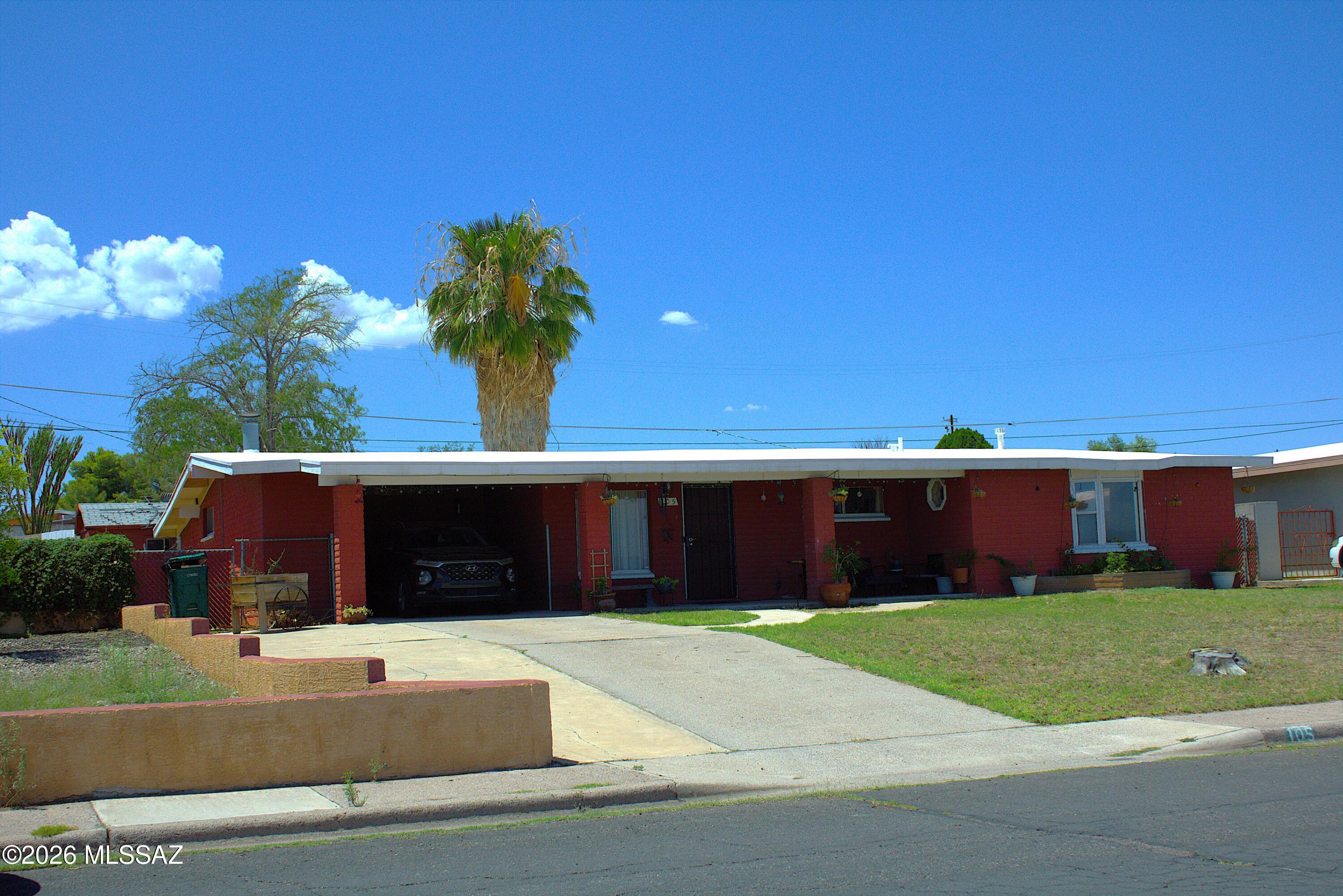 Beautifully updated 3 Bed 2 Bath home in San Manuel. This home has incredible mountain views and a back patio perfect for entertaining. The roof was replaced in 2021. This home is a must see!