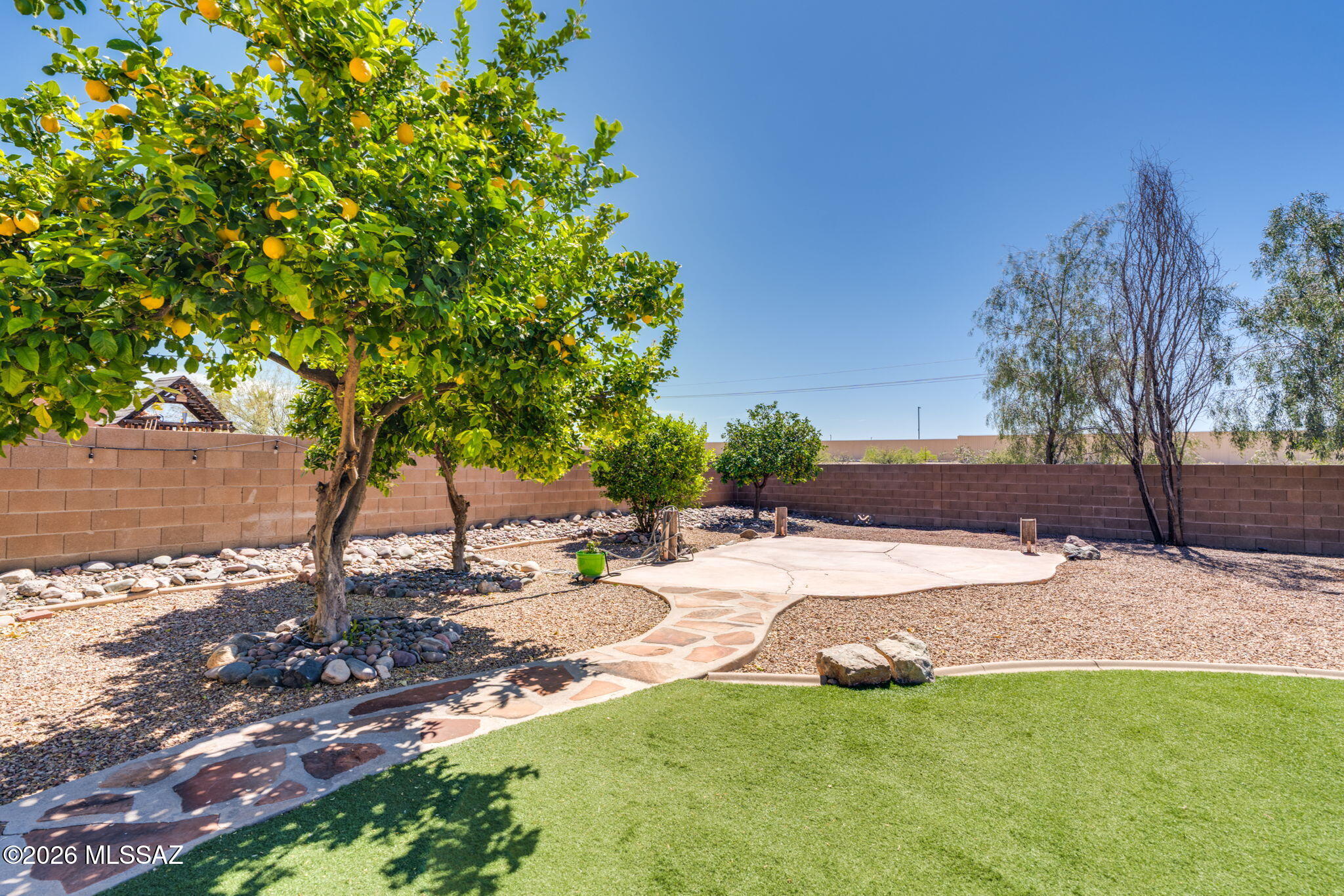 Hacienda Del Oro (1-879) - Residential