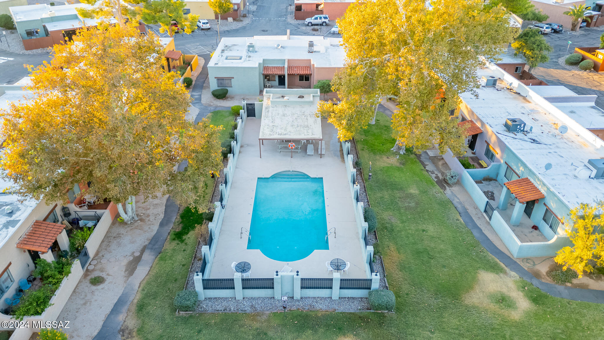 Spanish Meadows Twnhss (1-105) - Residential