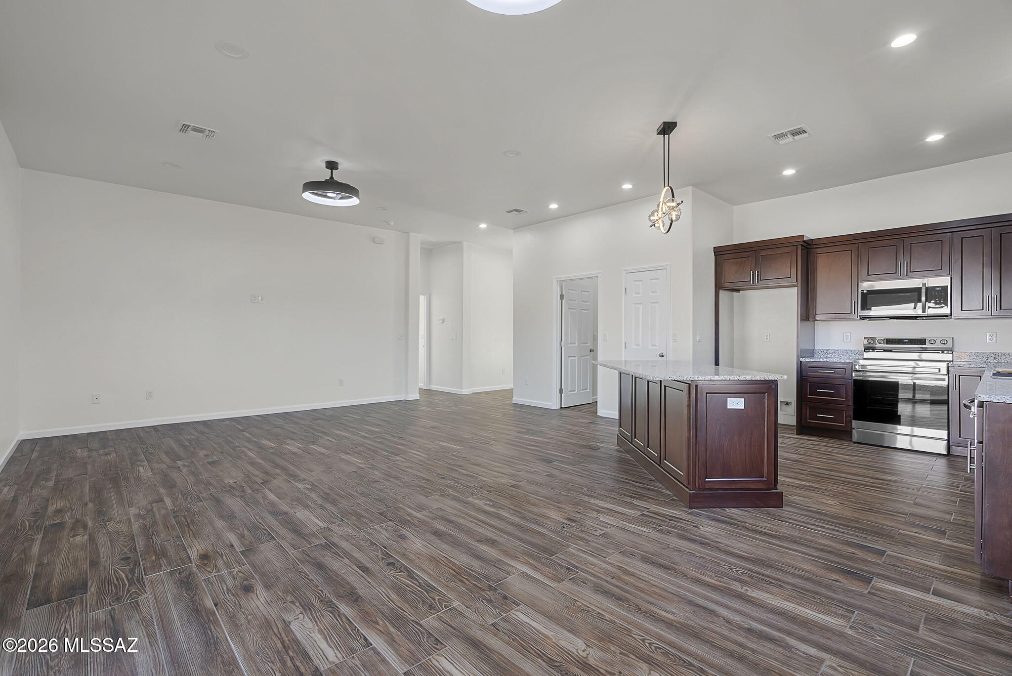 Rio Rico Villas 11 - Residential